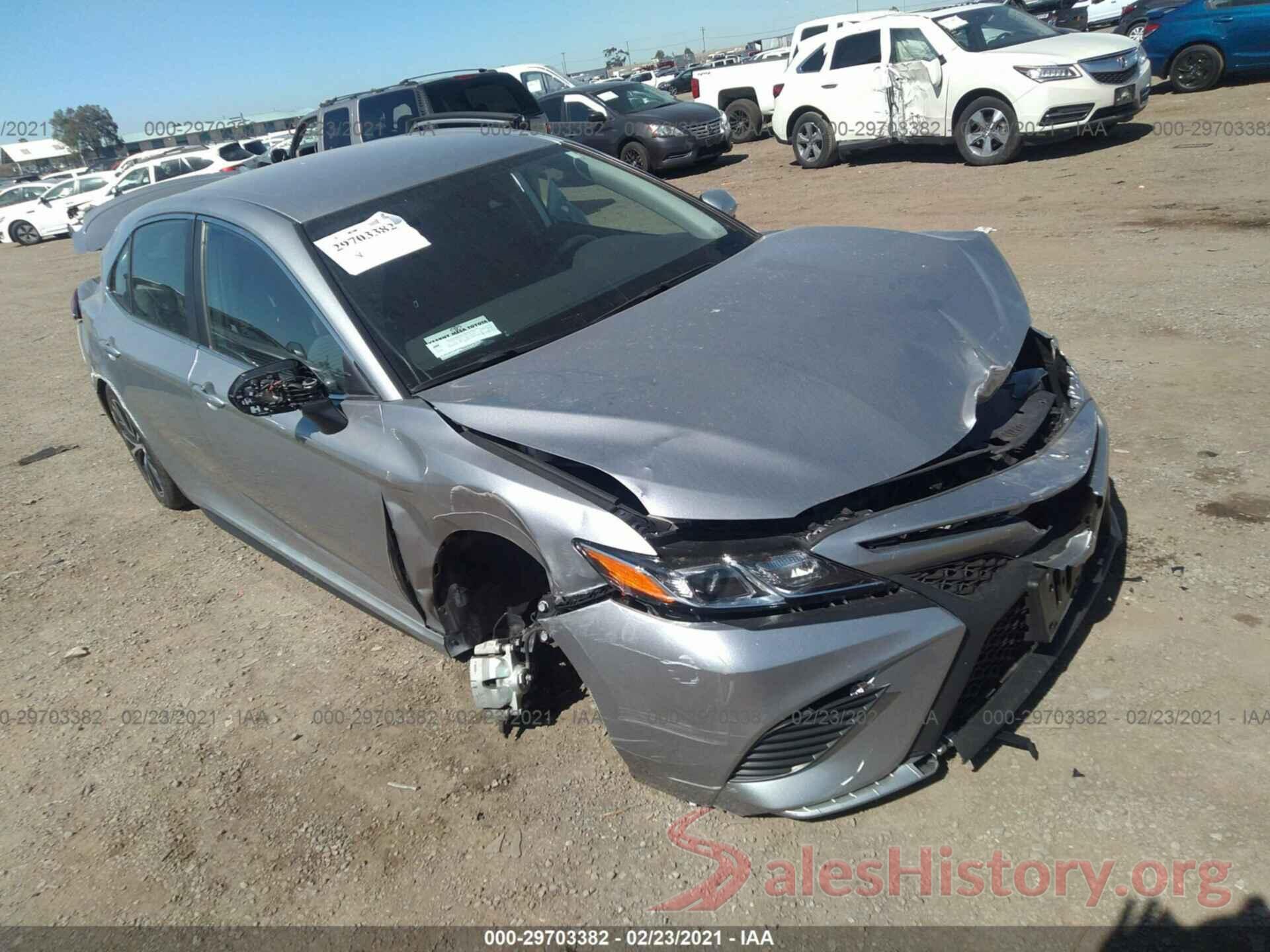 4T1B11HK8KU713382 2019 TOYOTA CAMRY