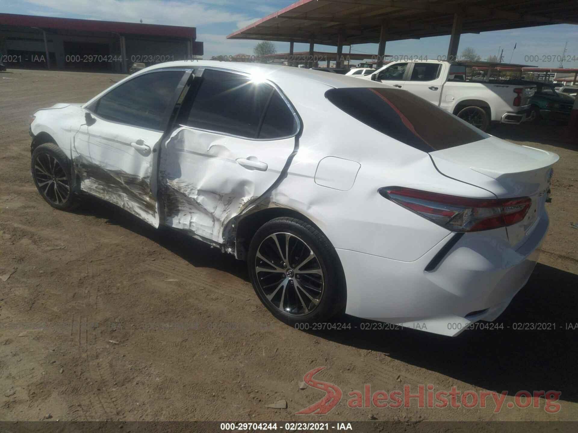 4T1B11HK6JU073414 2018 TOYOTA CAMRY