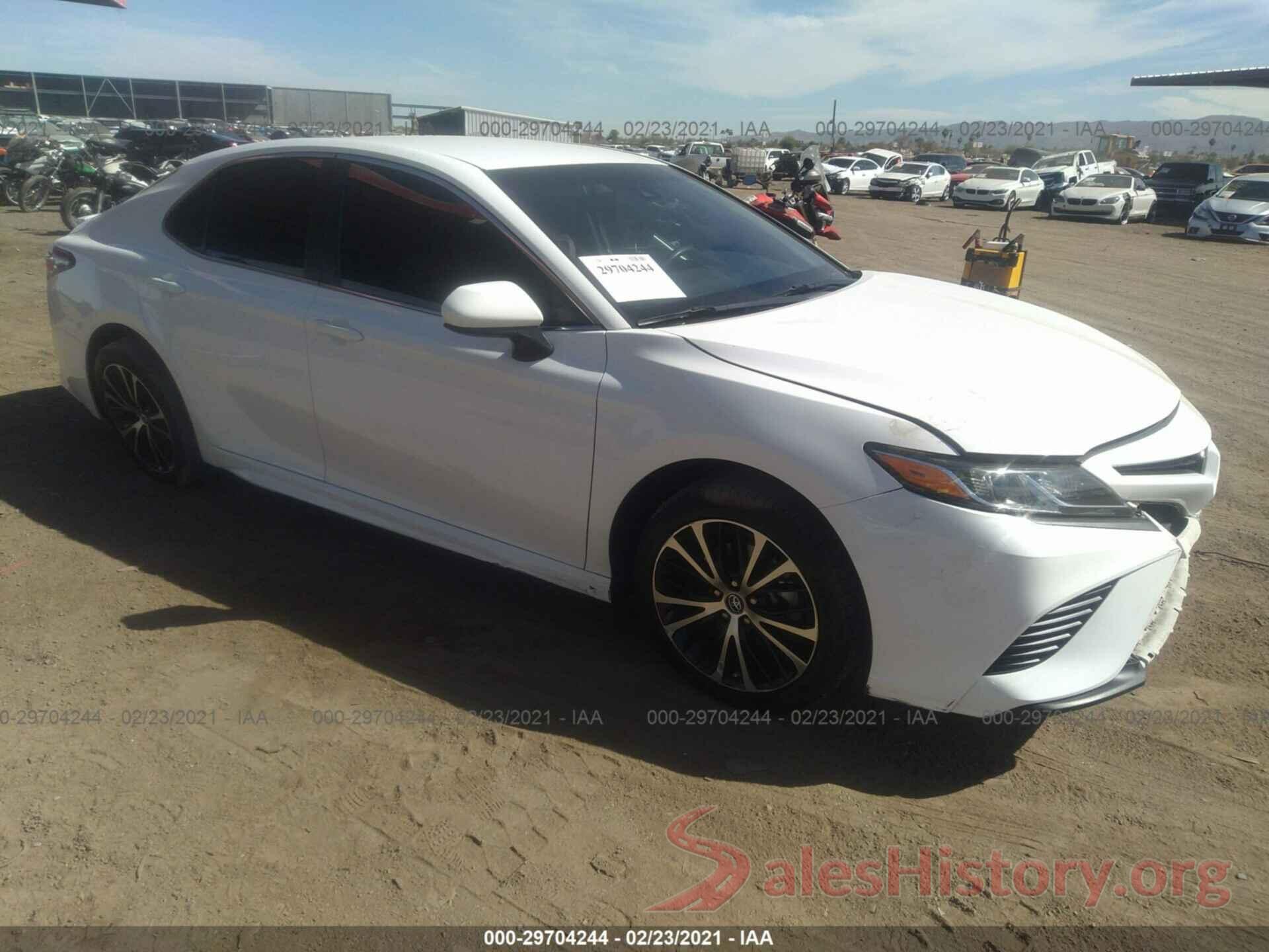 4T1B11HK6JU073414 2018 TOYOTA CAMRY