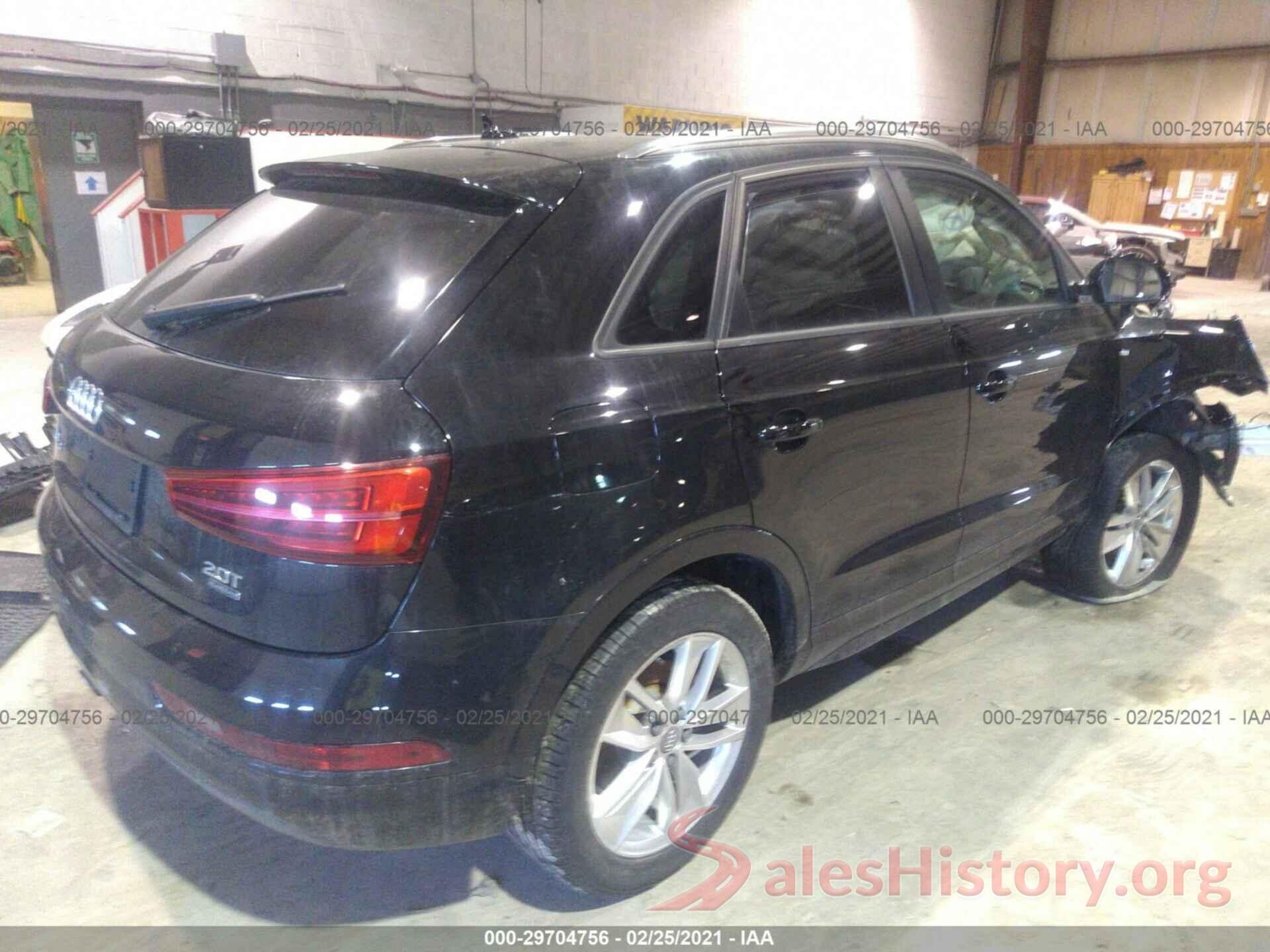 WA1ECCFS1JR035533 2018 AUDI Q3