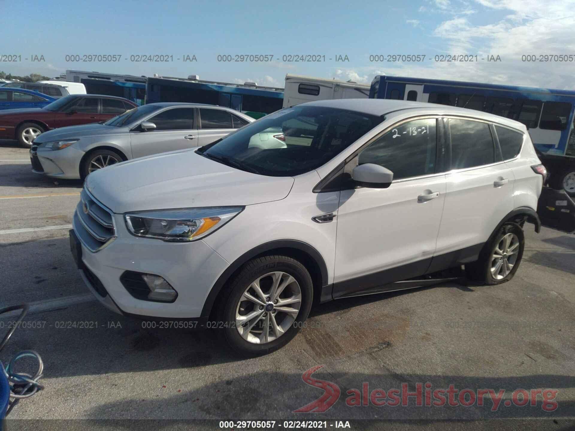 1FMCU0GD4HUE39177 2017 FORD ESCAPE