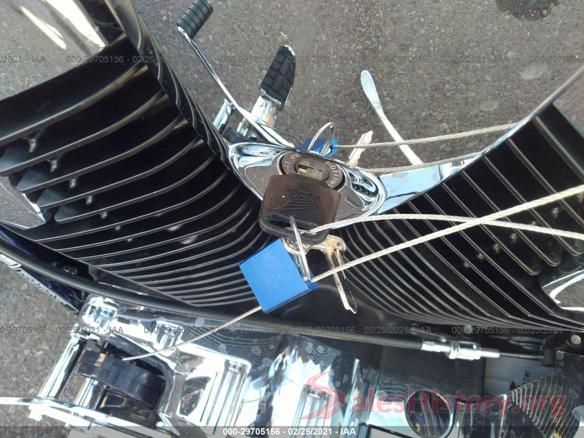 JH2SC6124KK400001 2019 HONDA VT1300