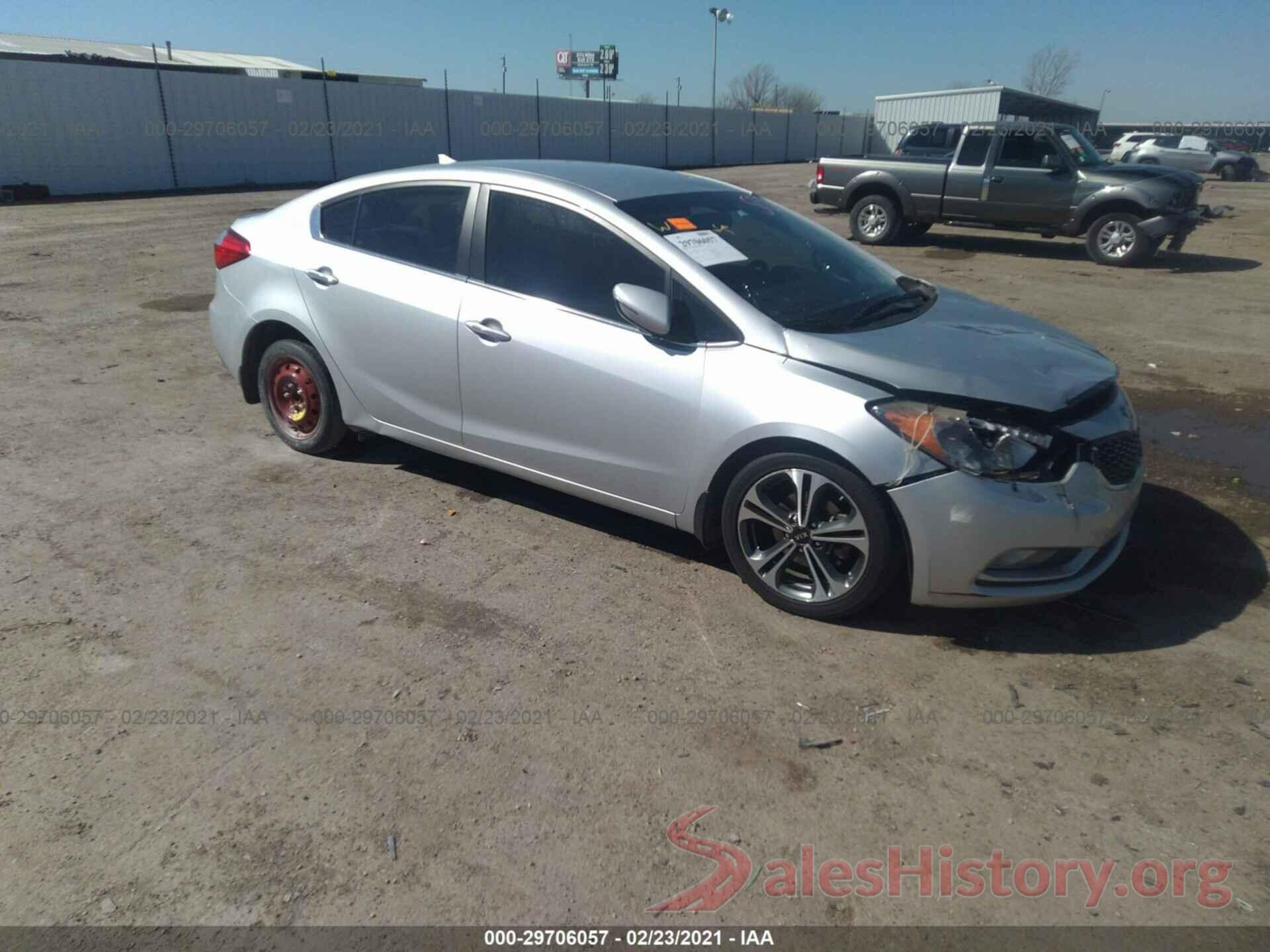 KNAFX4A89G5489414 2016 KIA FORTE