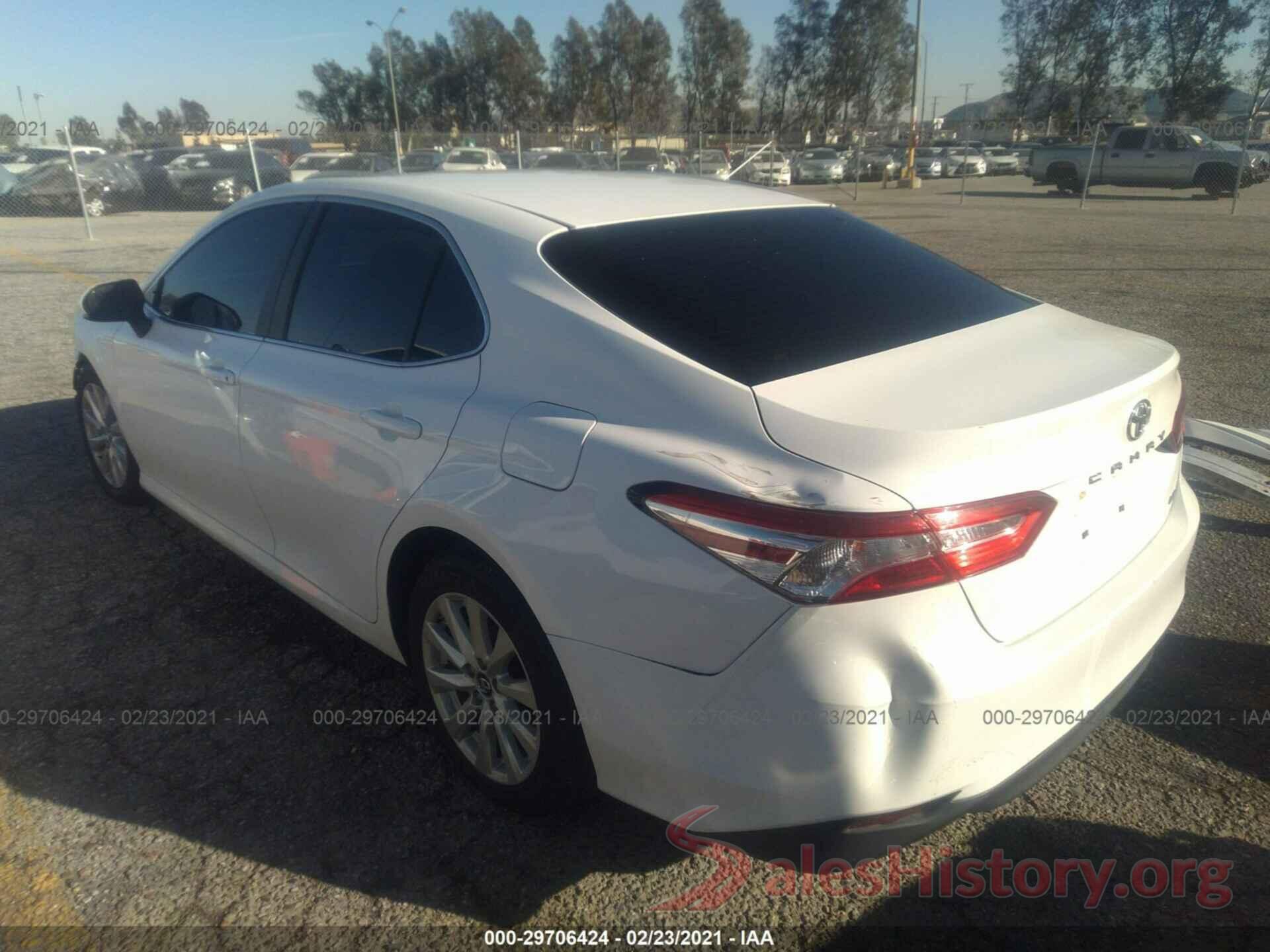 4T1B11HK7JU072479 2018 TOYOTA CAMRY