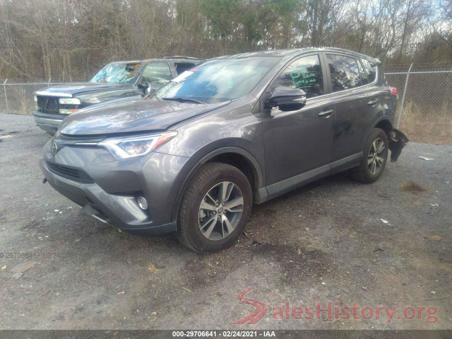 2T3WFREV7JW411393 2018 TOYOTA RAV4