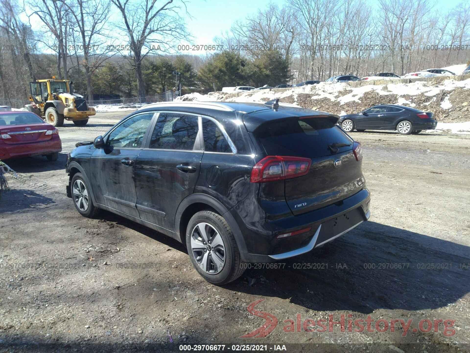 KNDCB3LC3H5084912 2017 KIA NIRO