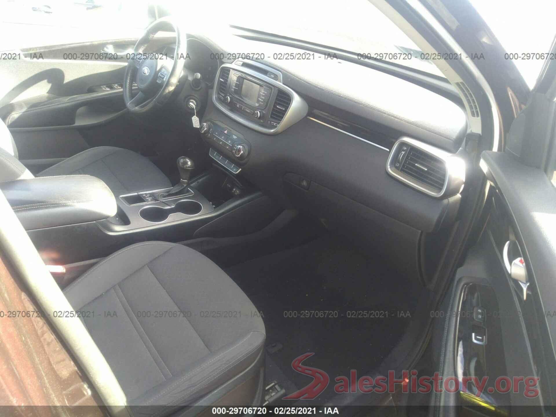 5XYPGDA32GG001911 2016 KIA SORENTO