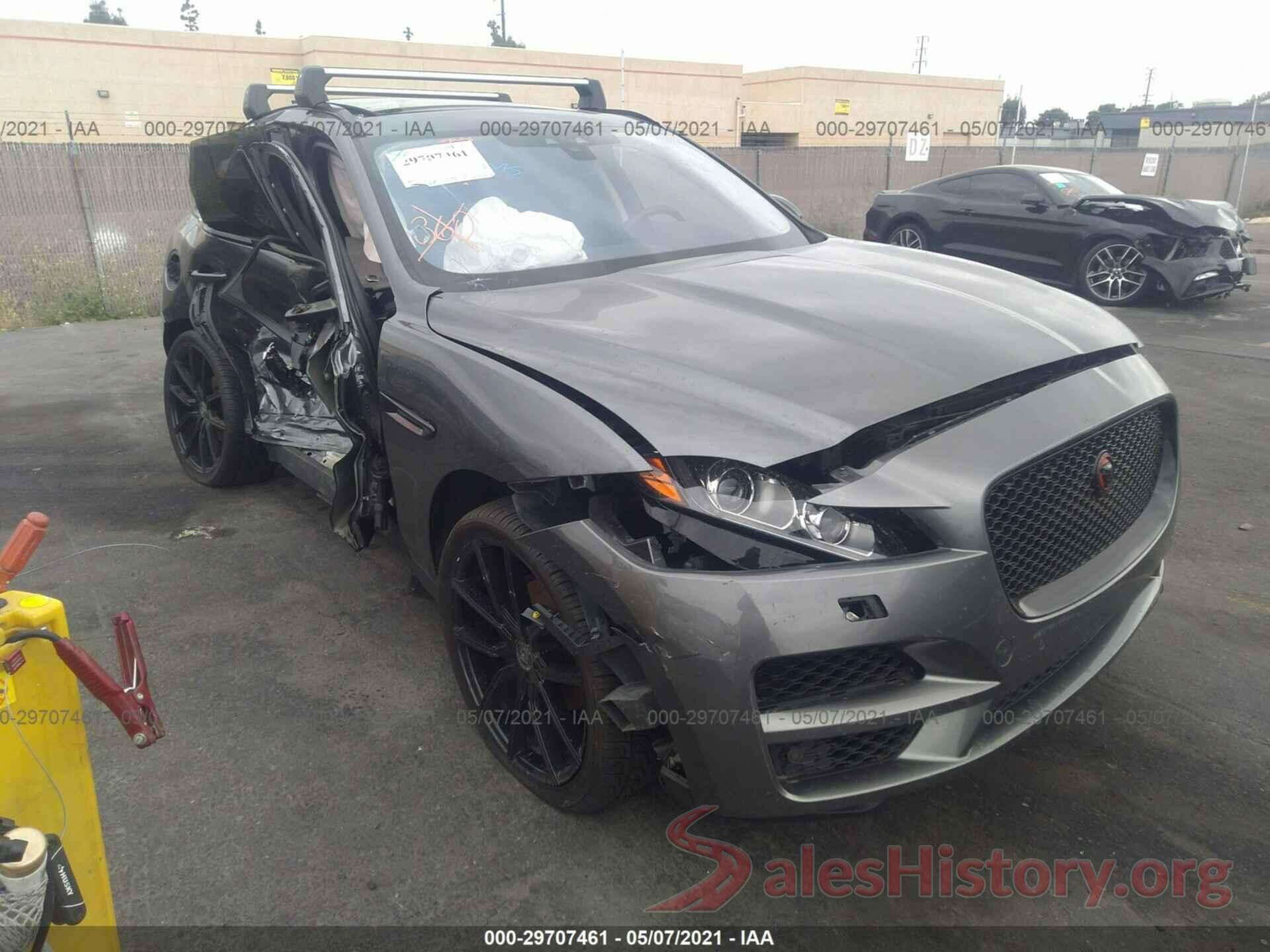 SADCJ2FX4JA273713 2018 JAGUAR F-PACE