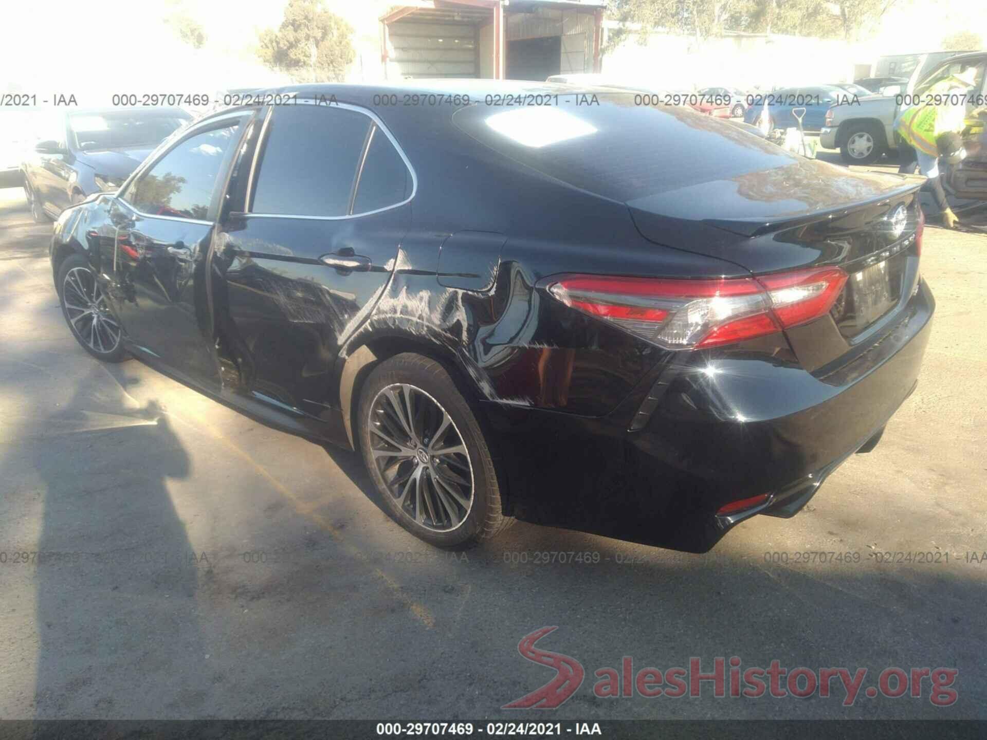 JTNB11HK4J3040577 2018 TOYOTA CAMRY