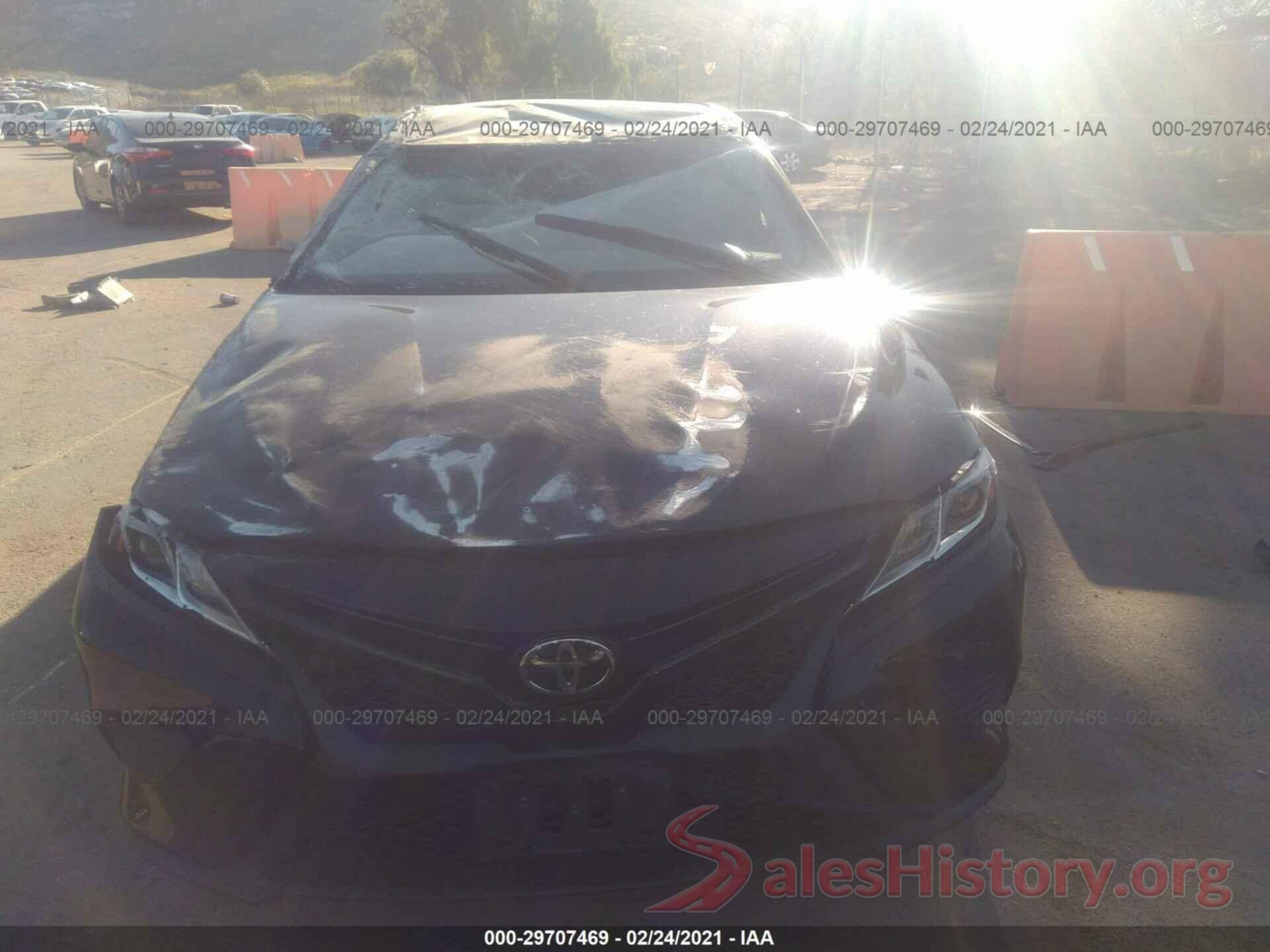 JTNB11HK4J3040577 2018 TOYOTA CAMRY