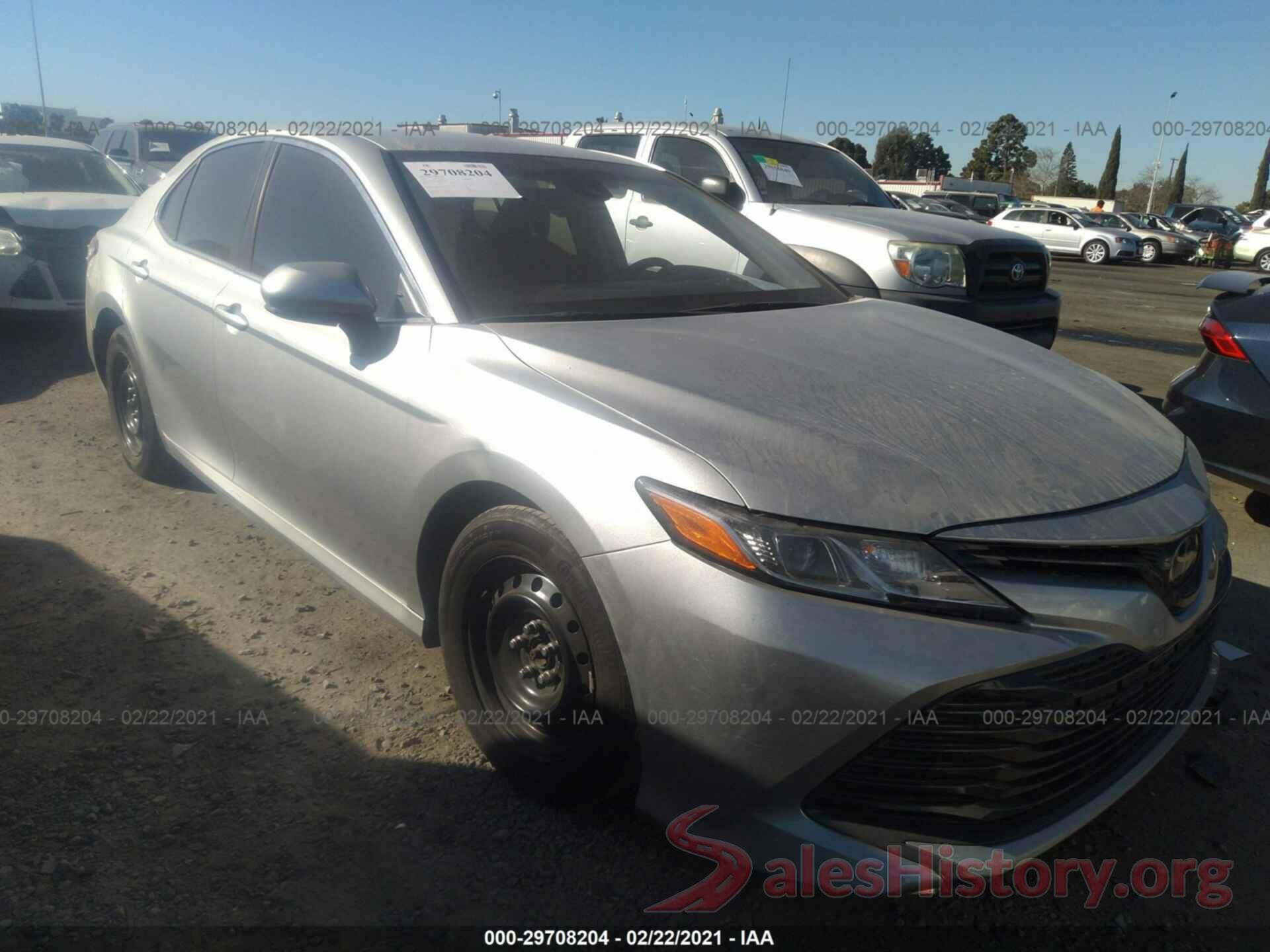 JTNB11HK0J3039796 2018 TOYOTA CAMRY