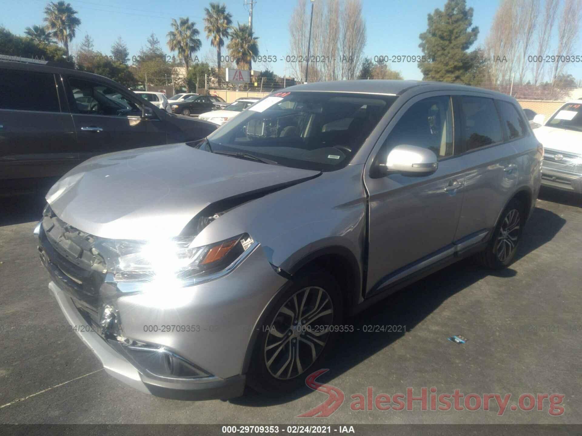 JA4AD3A32JJ003720 2018 MITSUBISHI OUTLANDER