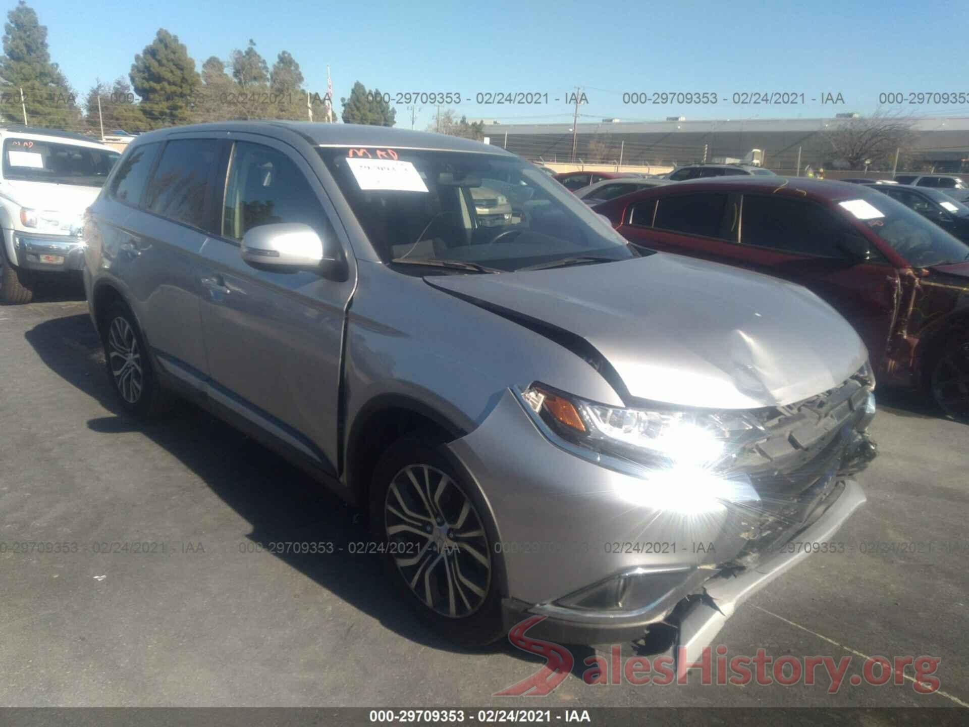 JA4AD3A32JJ003720 2018 MITSUBISHI OUTLANDER