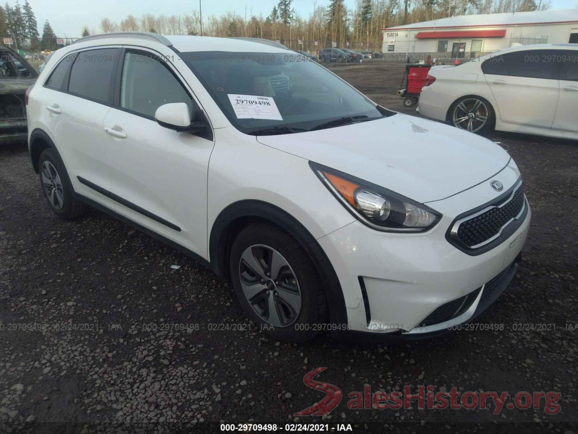 KNDCB3LC5H5058604 2017 KIA NIRO