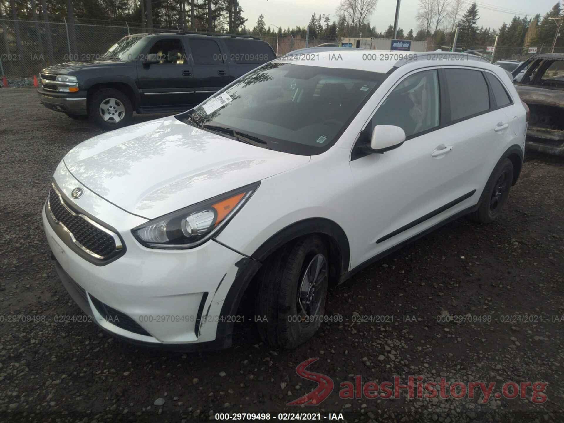 KNDCB3LC5H5058604 2017 KIA NIRO