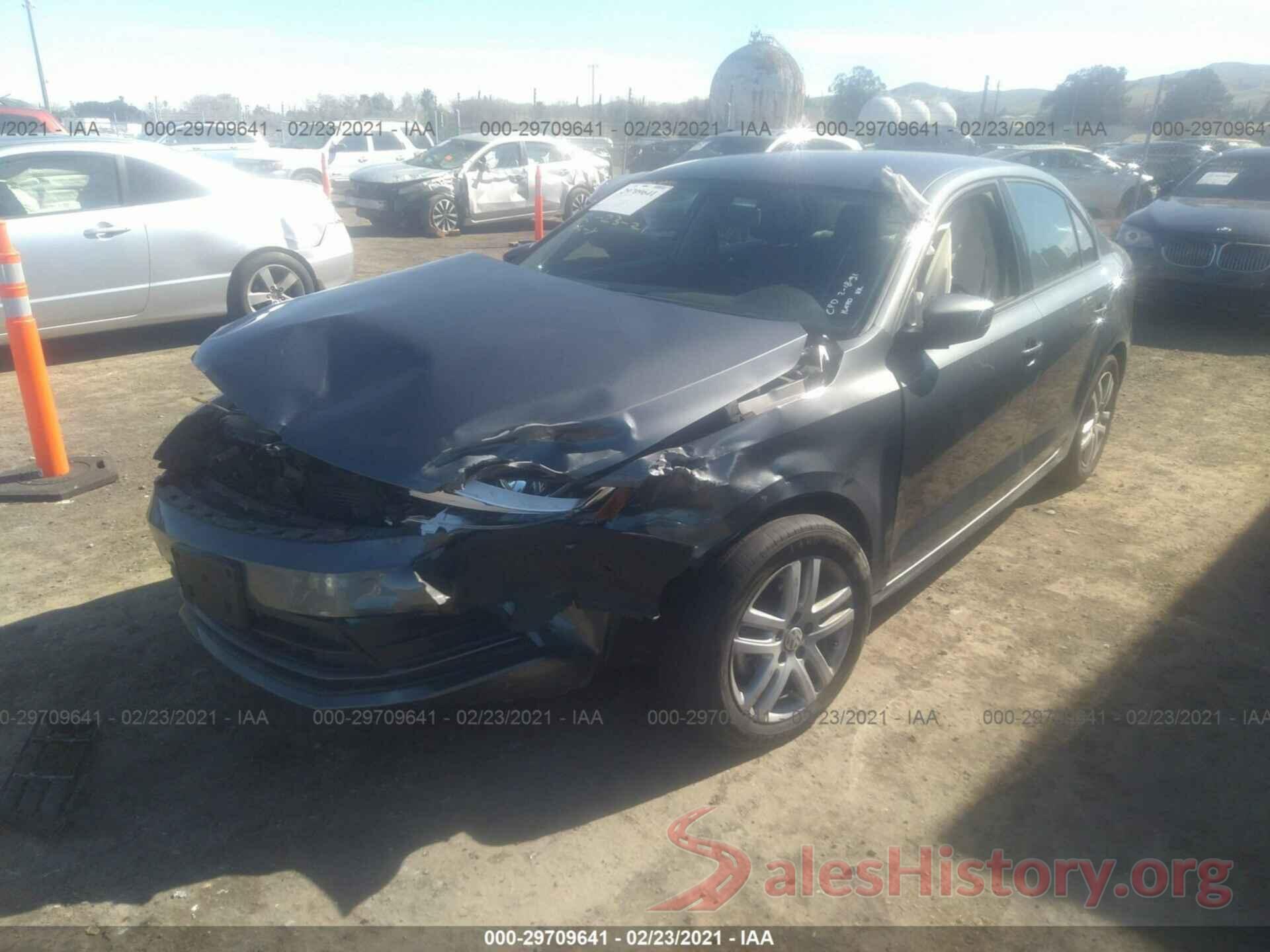 3VW2B7AJ1JM220178 2018 VOLKSWAGEN JETTA