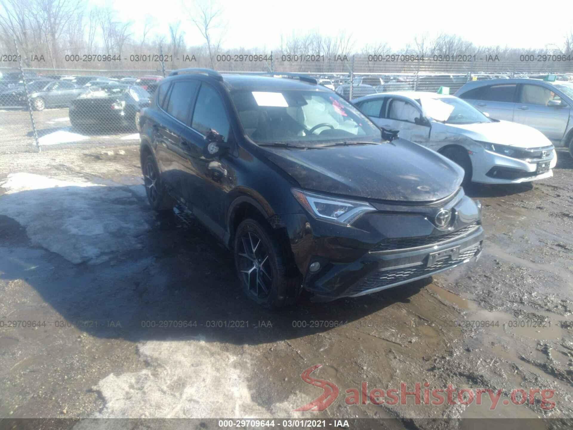 2T3JFREV1JW703714 2018 TOYOTA RAV4