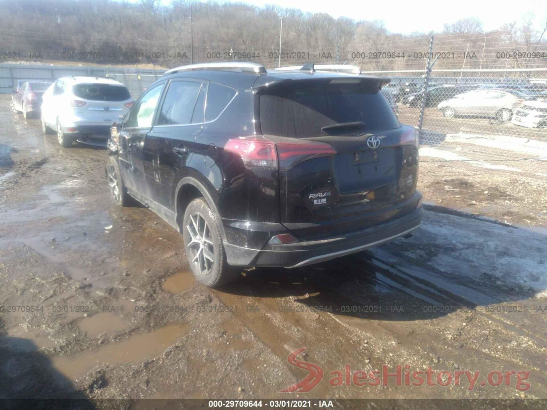 2T3JFREV1JW703714 2018 TOYOTA RAV4