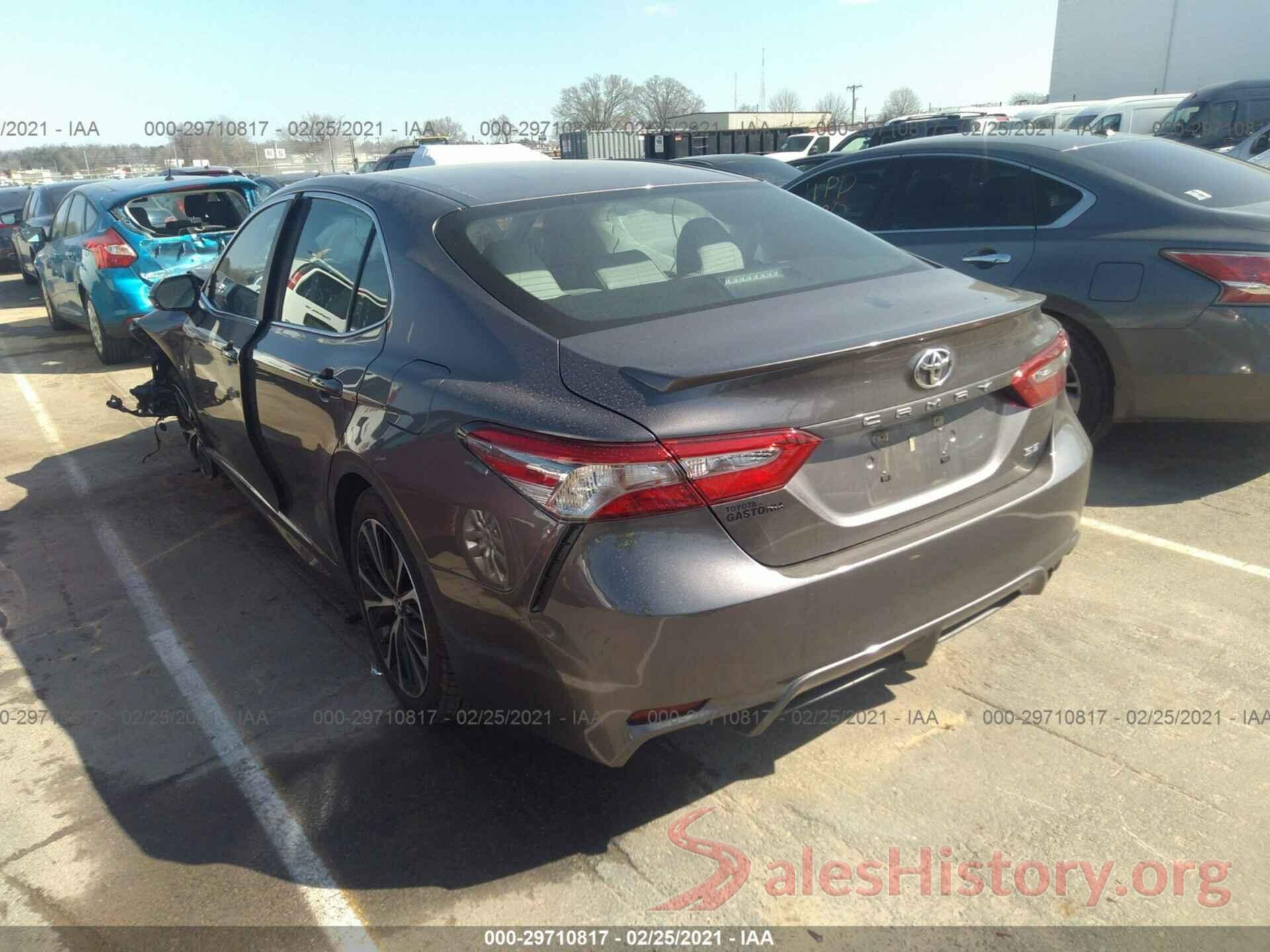 4T1B11HK6JU147513 2018 TOYOTA CAMRY