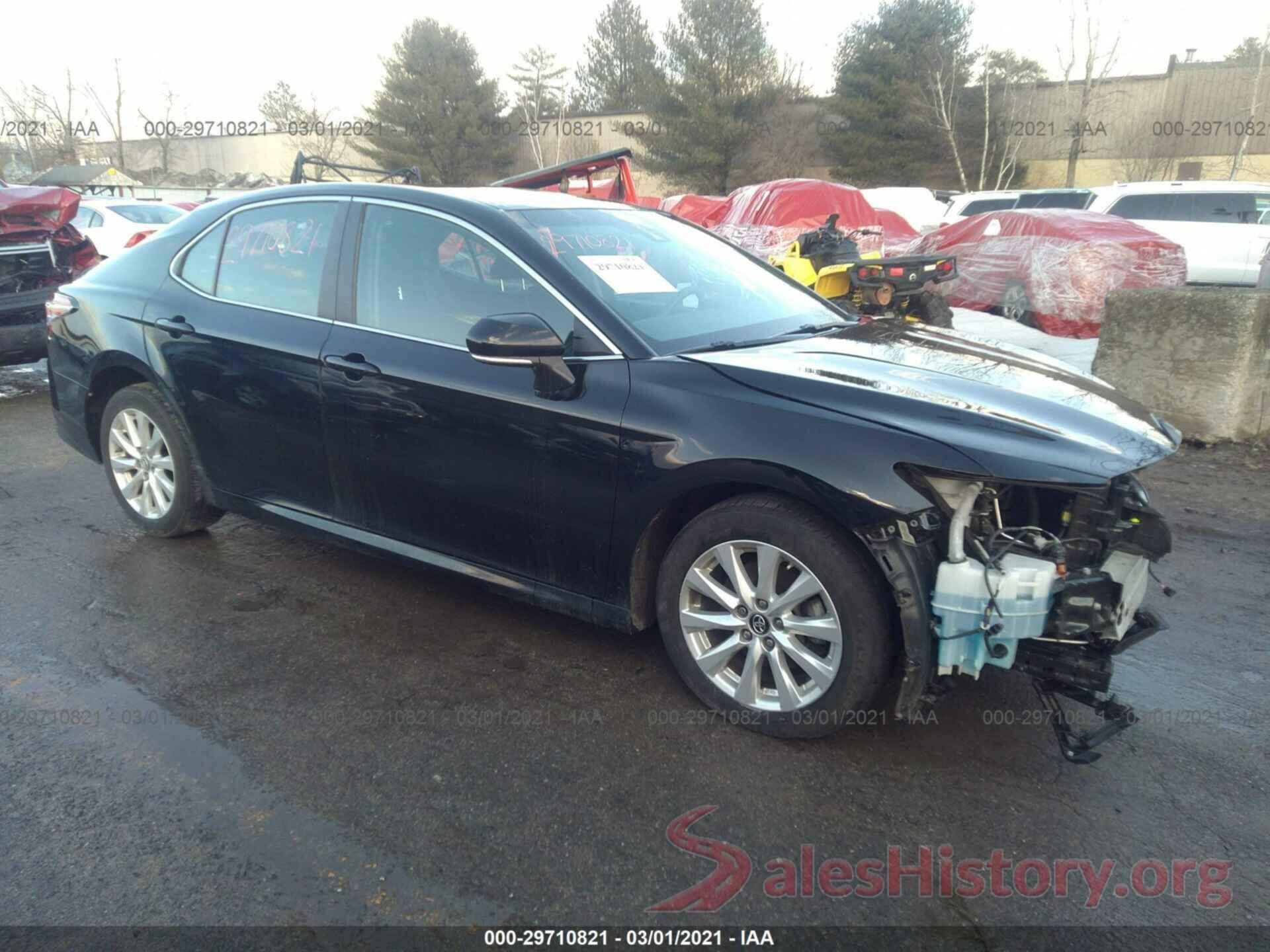 4T1B11HK3JU613804 2018 TOYOTA CAMRY