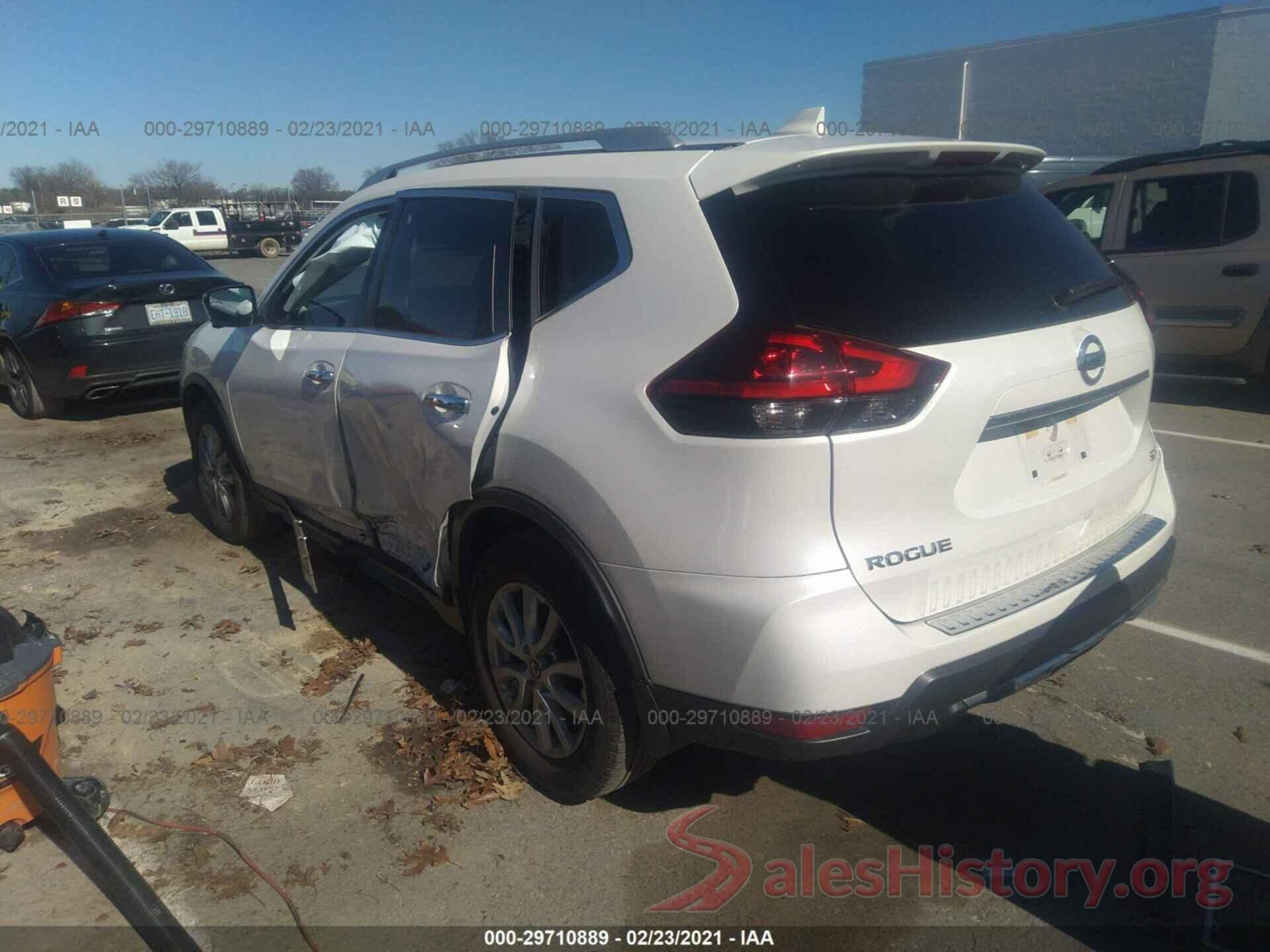 KNMAT2MT6JP530980 2018 NISSAN ROGUE