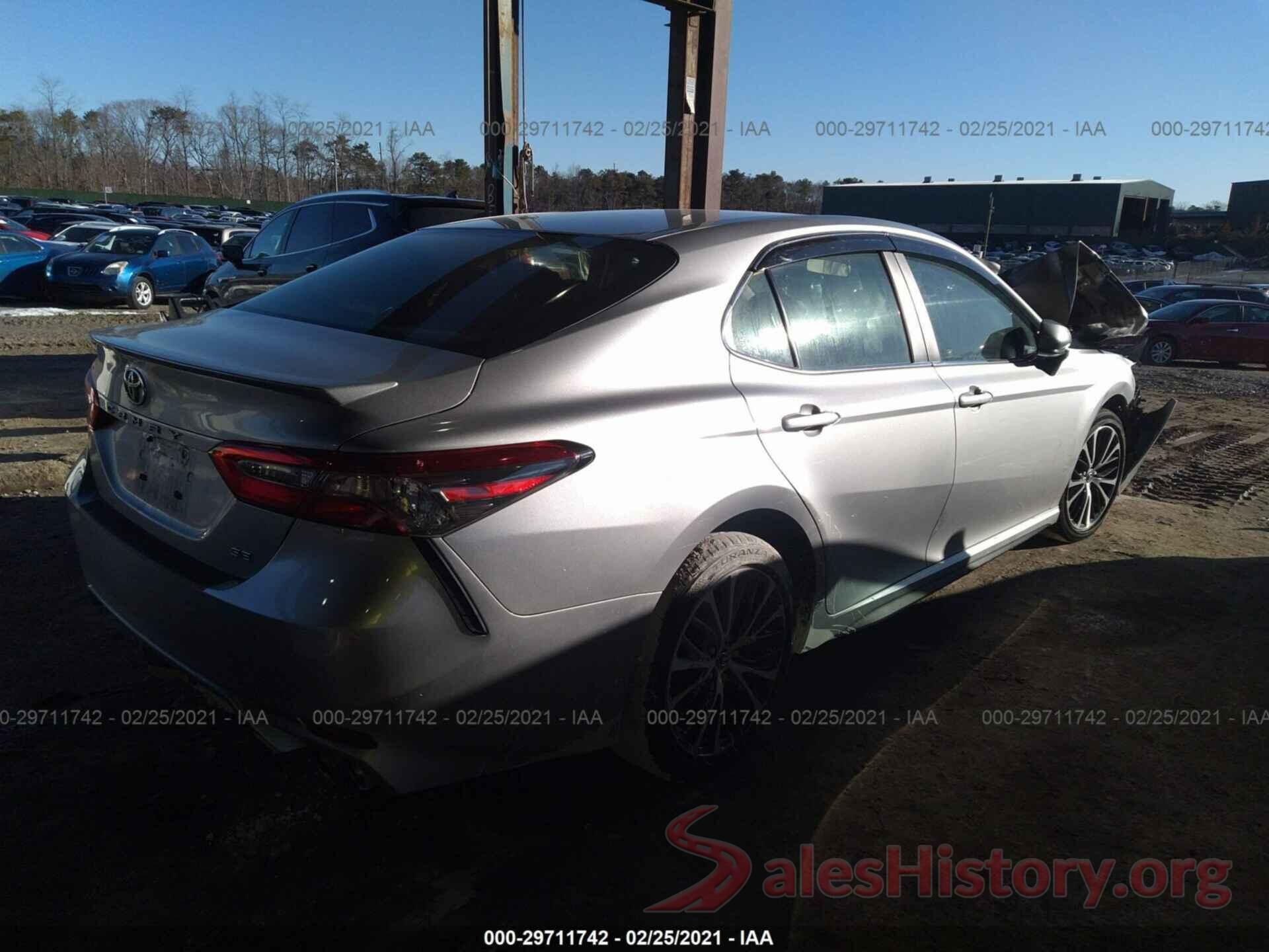 JTNB11HK1J3051293 2018 TOYOTA CAMRY