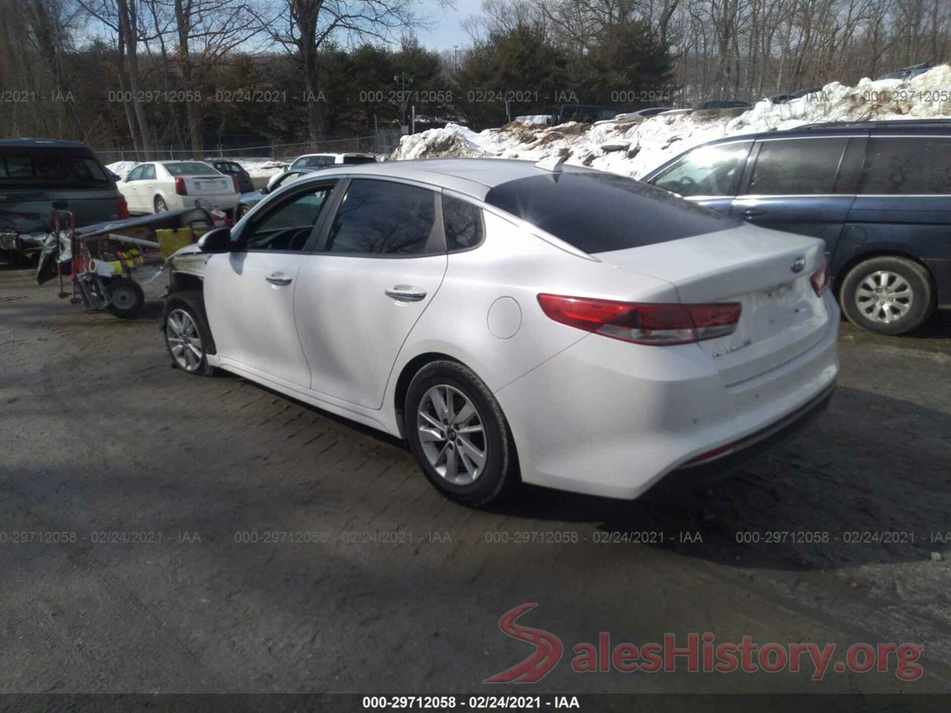 KNAGT4L31J5235771 2018 KIA OPTIMA