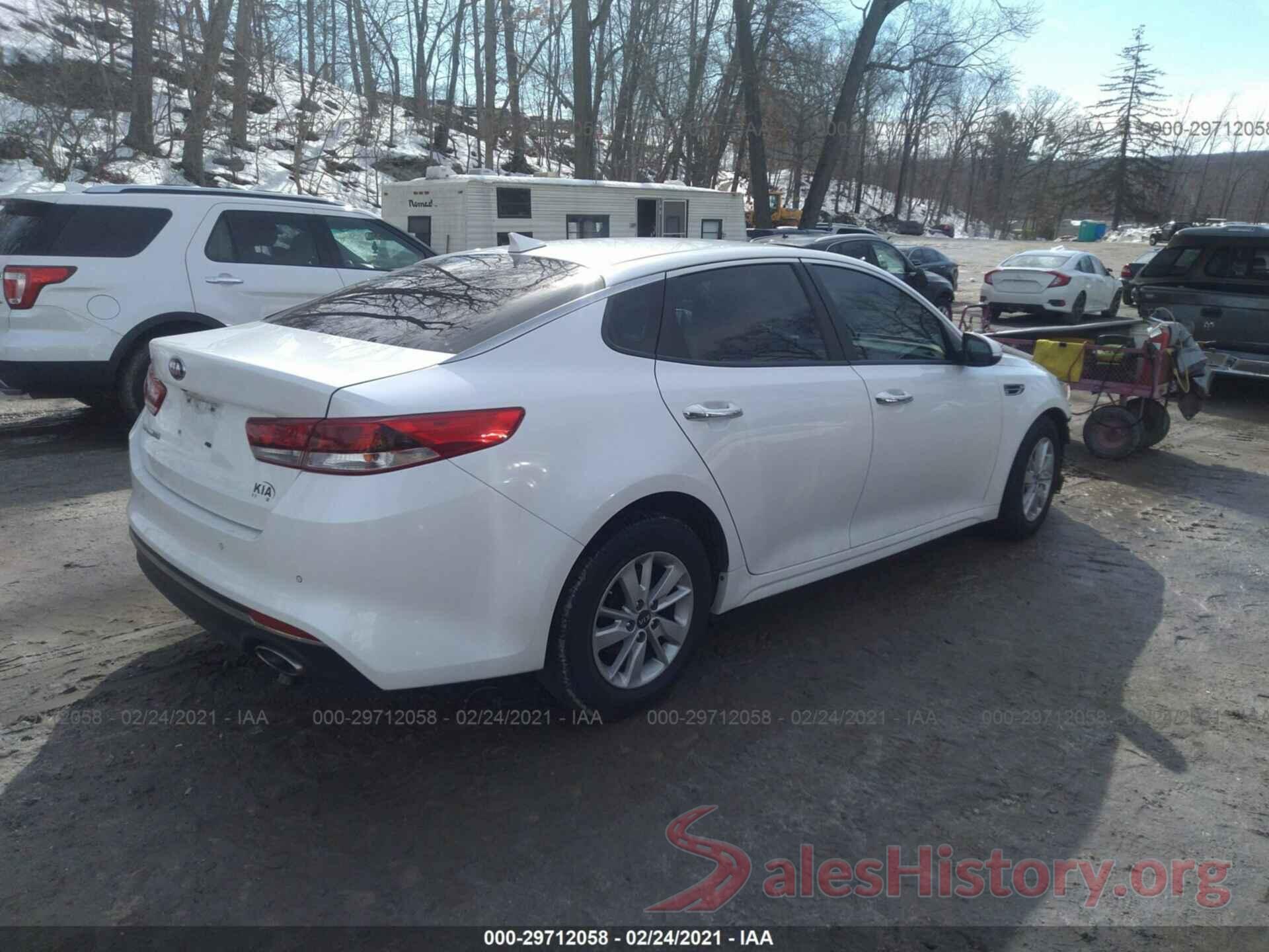 KNAGT4L31J5235771 2018 KIA OPTIMA