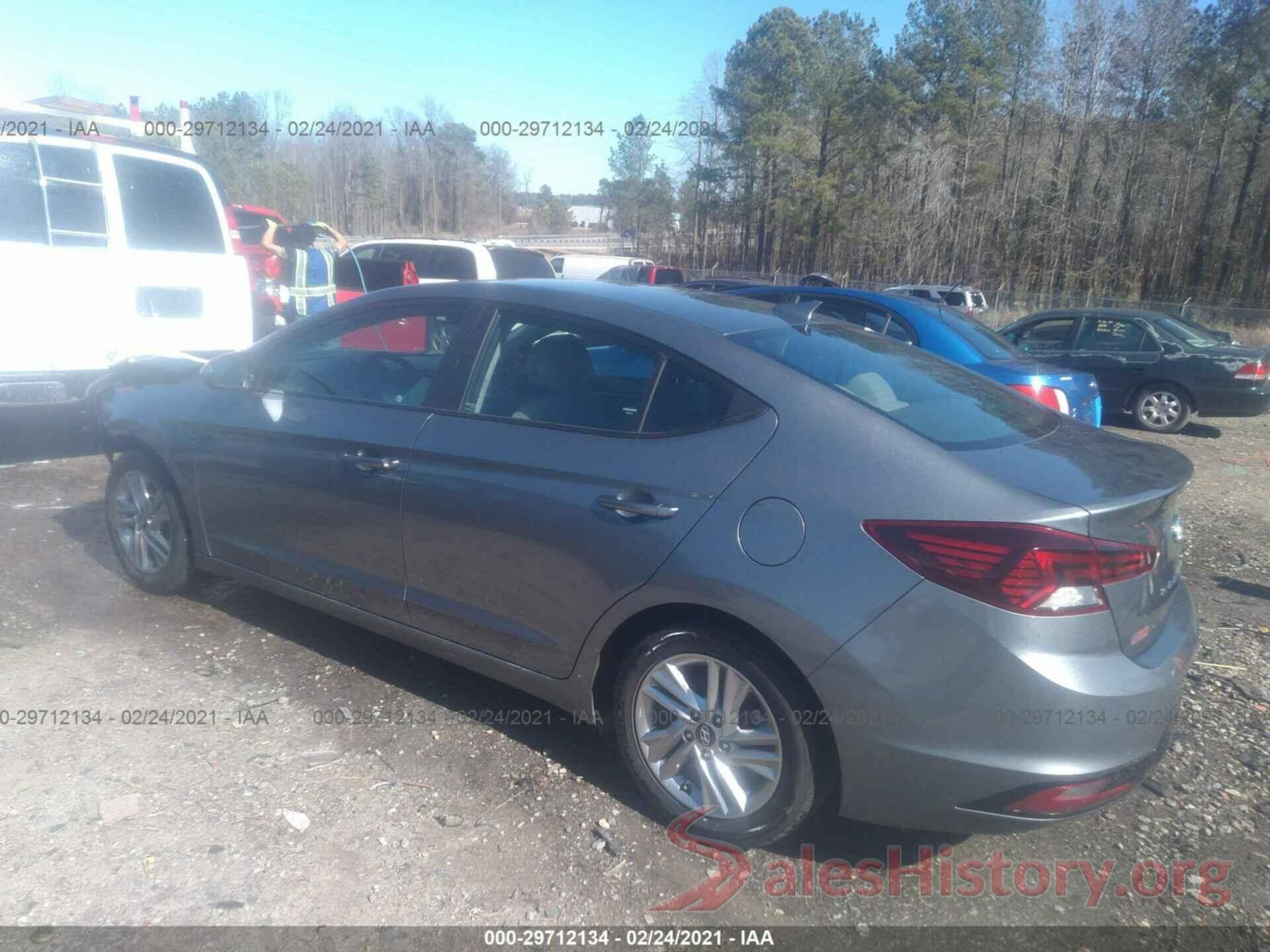 KMHD84LF2KU747110 2019 HYUNDAI ELANTRA