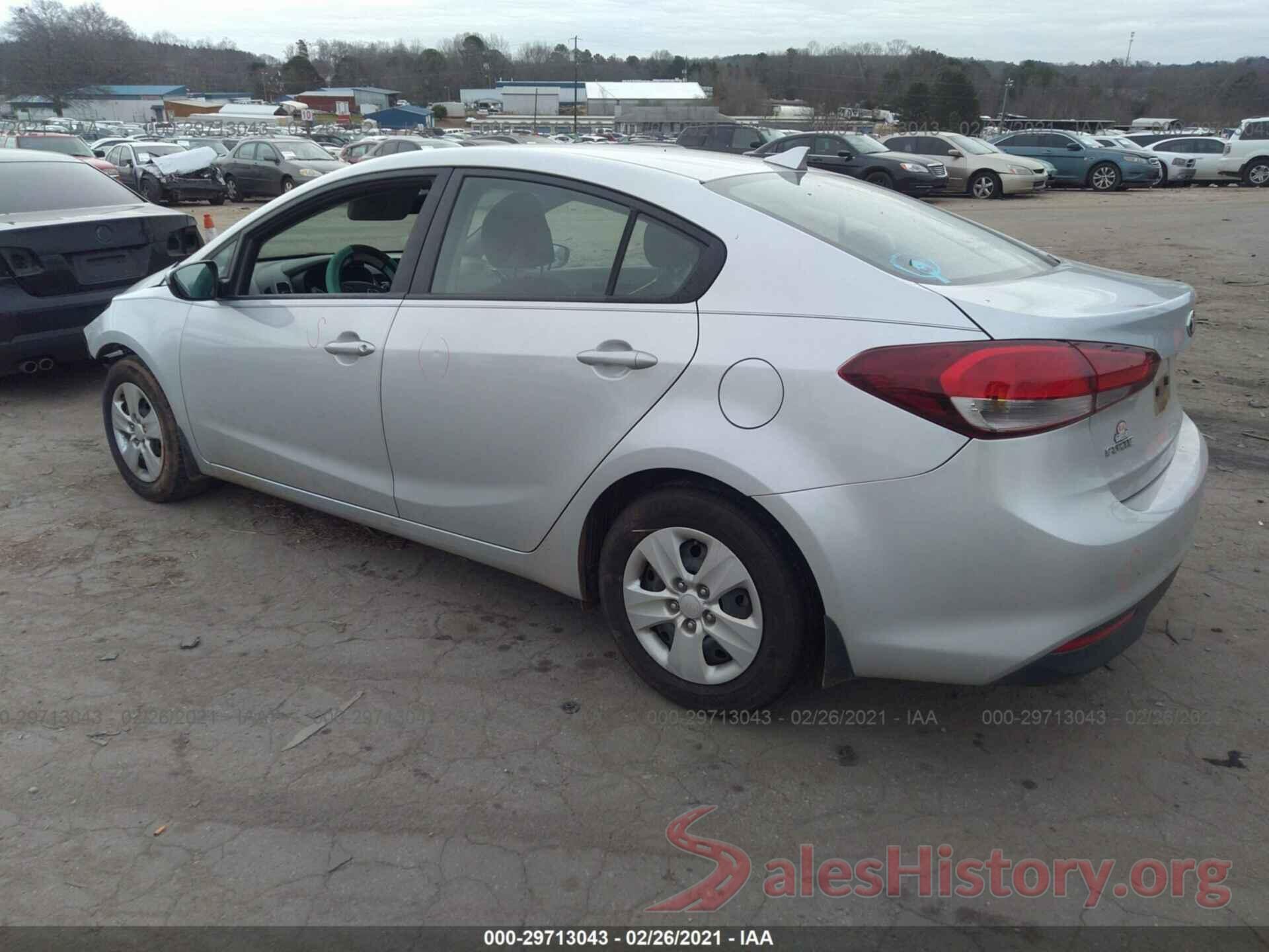 3KPFK4A79JE198562 2018 KIA FORTE