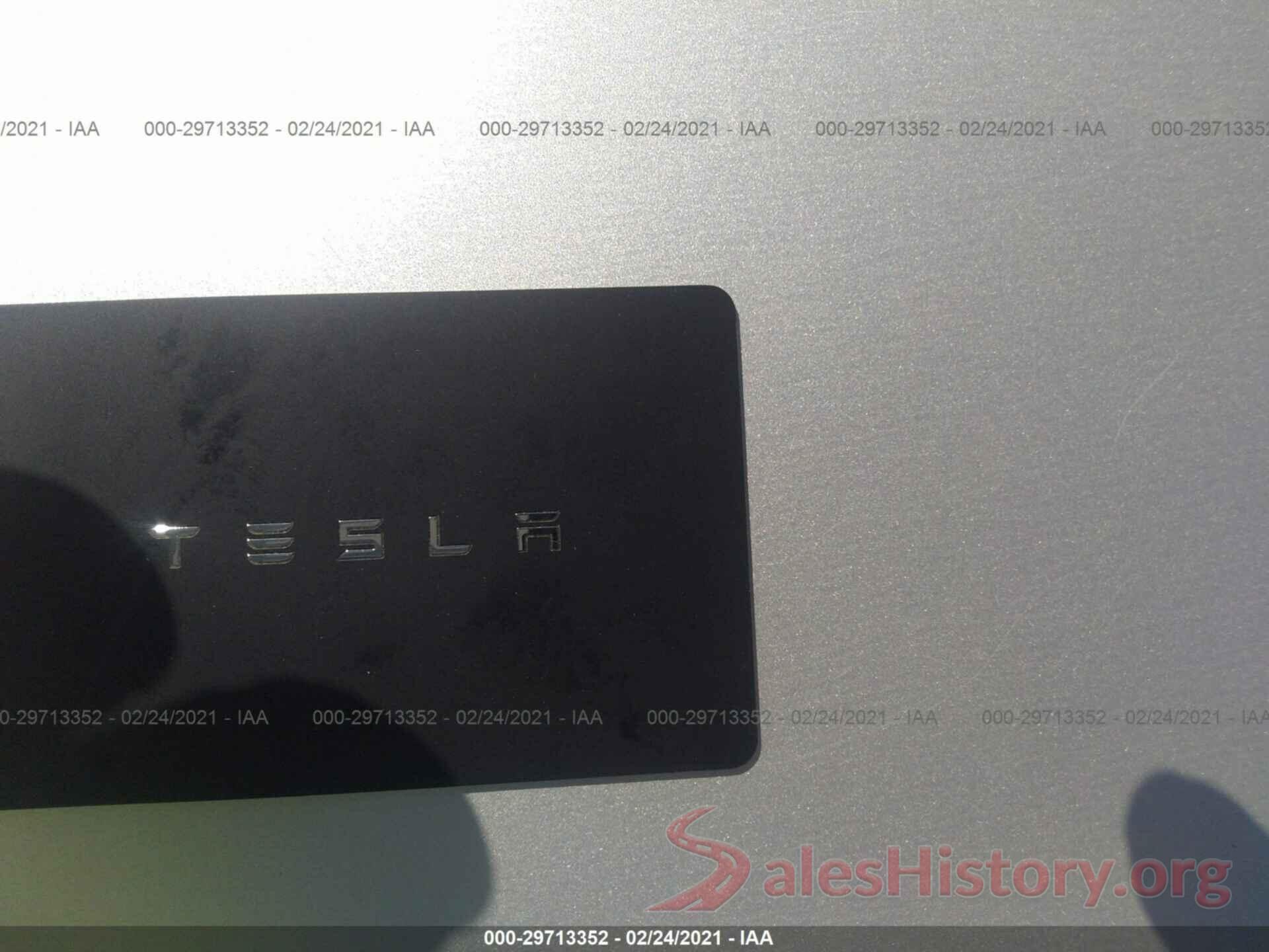 5YJ3E1EA1JF050852 2018 TESLA MODEL 3