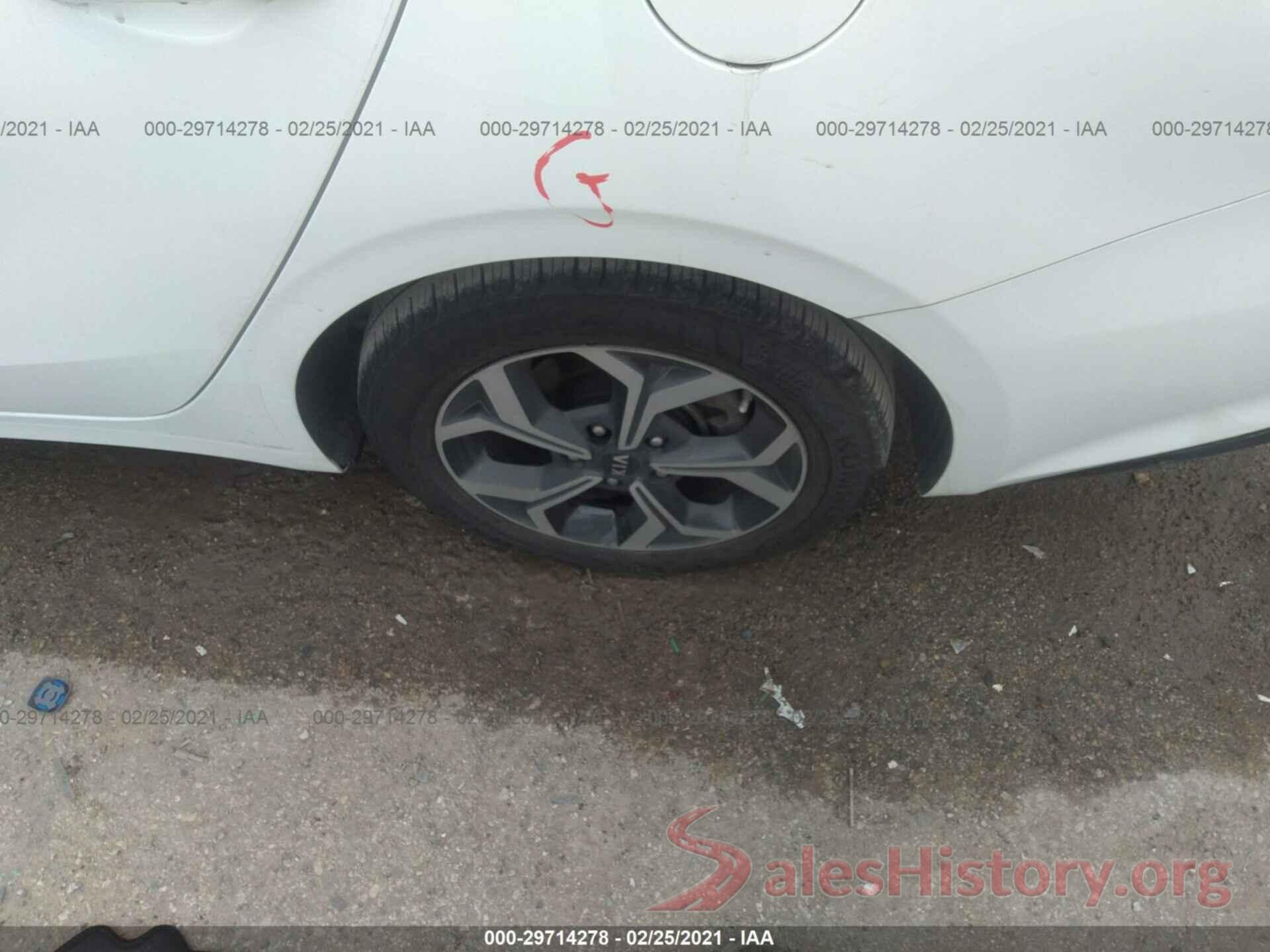 3KPF24AD2KE060756 2019 KIA FORTE