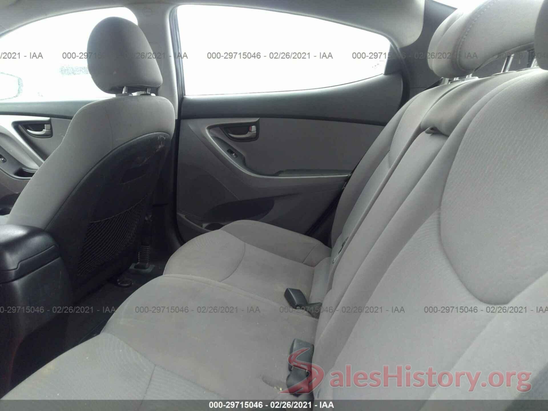 5NPDH4AE8GH780676 2016 HYUNDAI ELANTRA