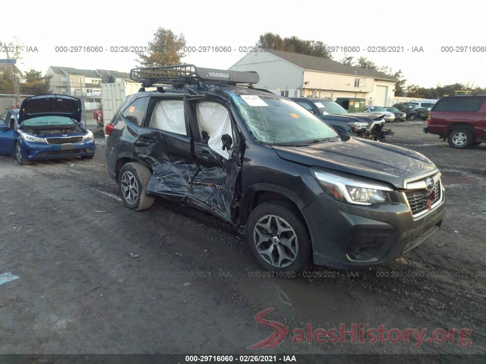 JF2SKAJC3LH525319 2020 SUBARU FORESTER