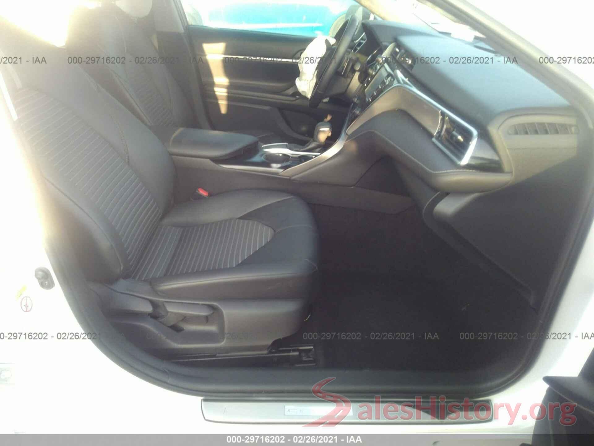 4T1B11HK2JU572534 2018 TOYOTA CAMRY