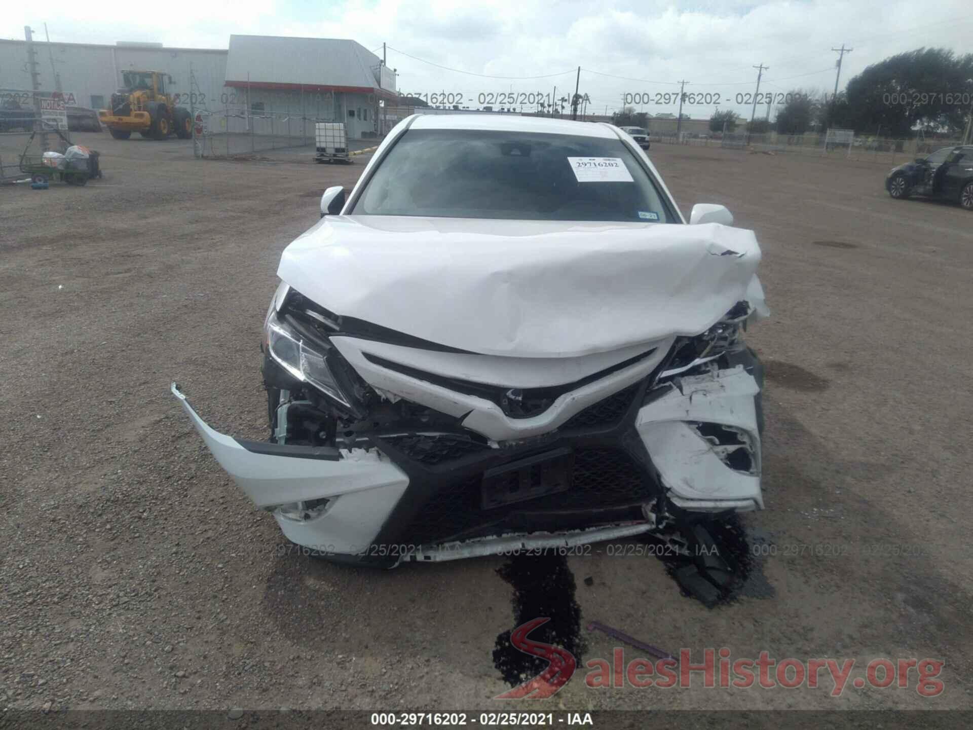 4T1B11HK2JU572534 2018 TOYOTA CAMRY