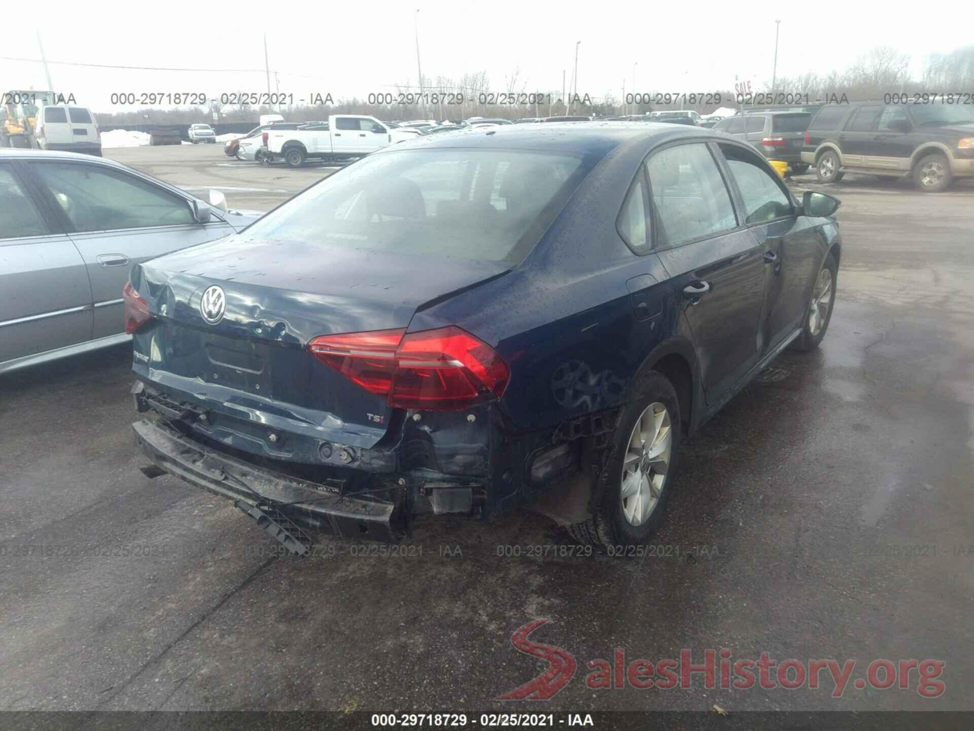 1VWAA7A32JC028527 2018 VOLKSWAGEN PASSAT