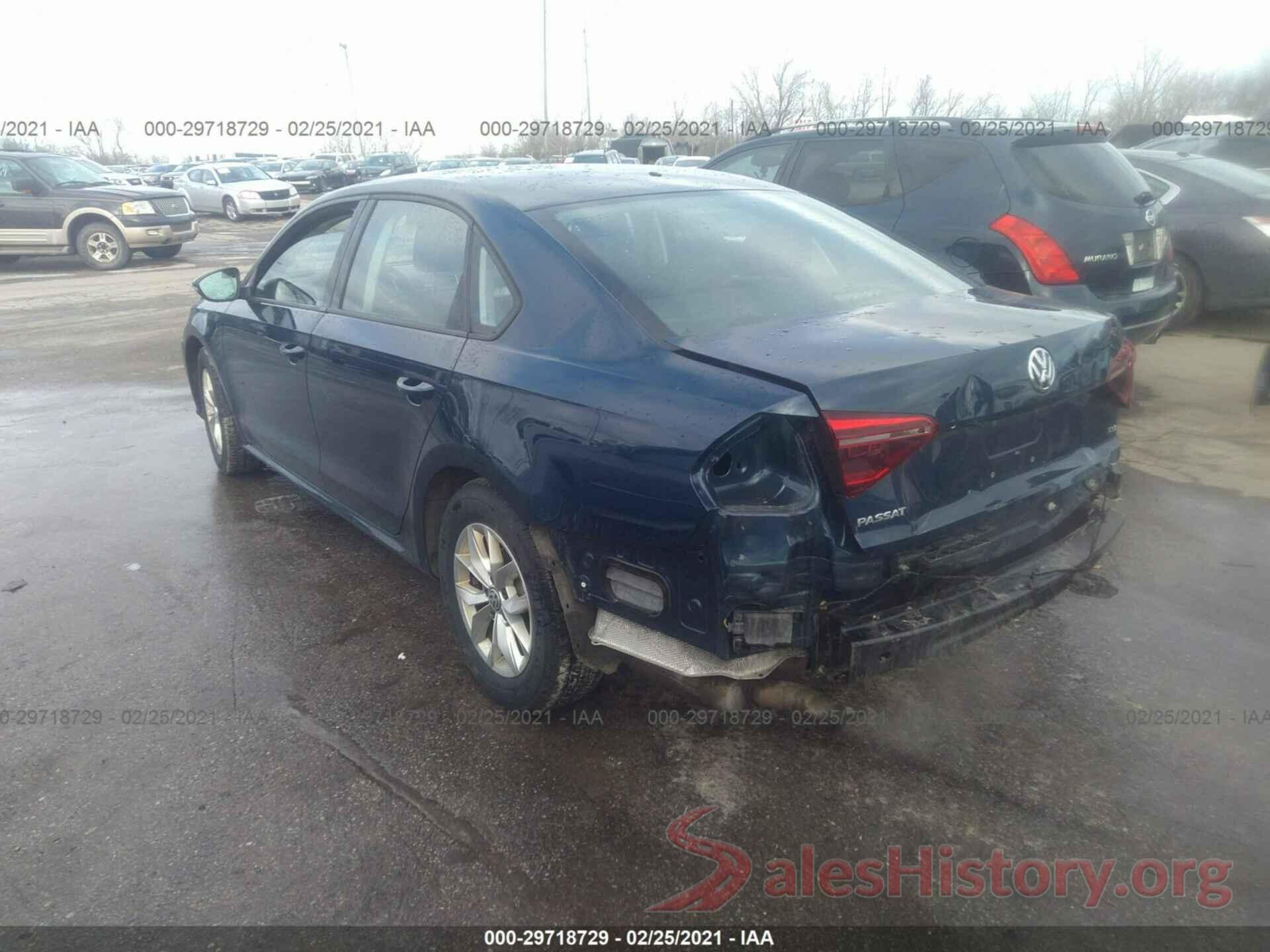 1VWAA7A32JC028527 2018 VOLKSWAGEN PASSAT