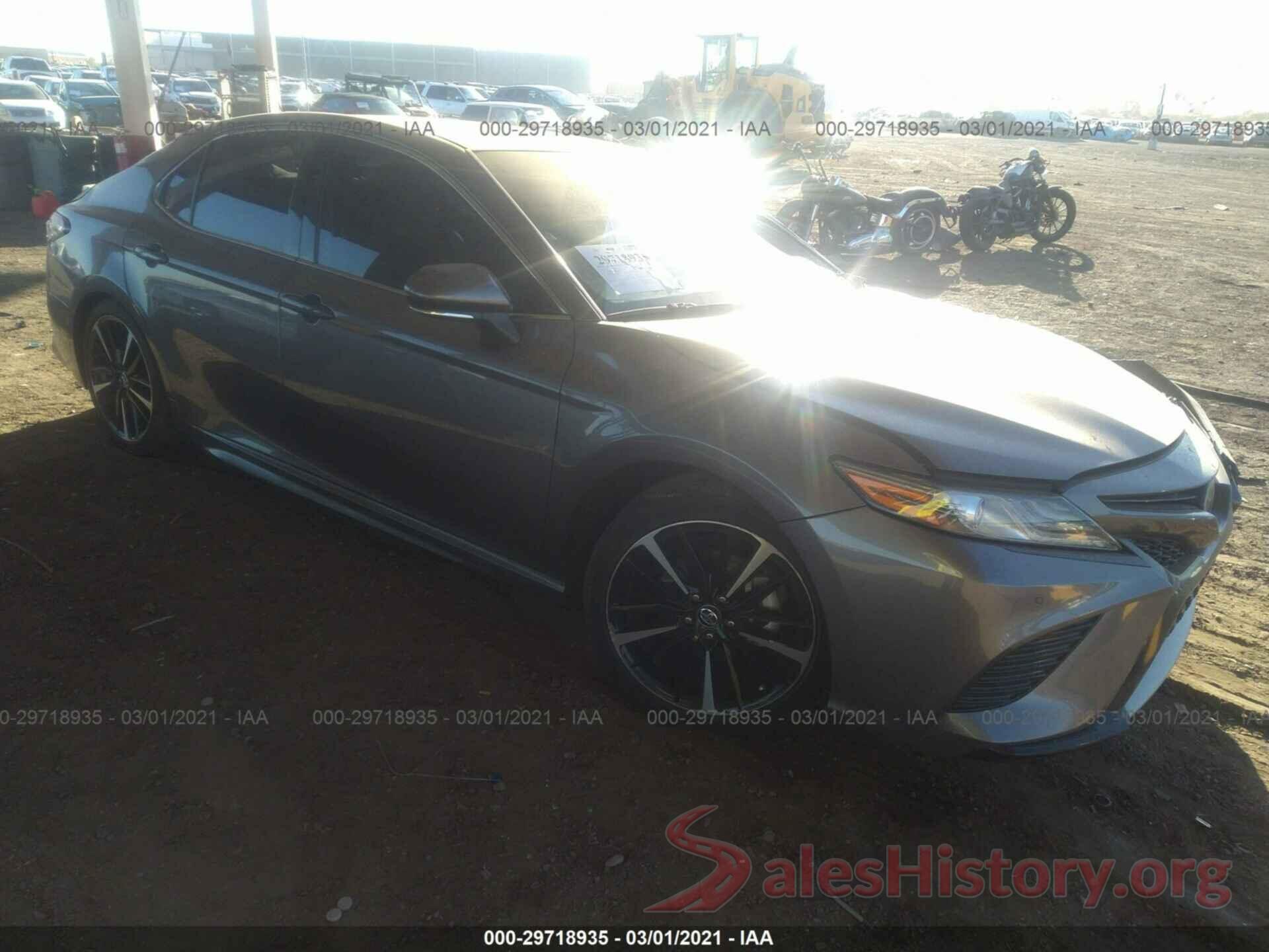 4T1B61HK4JU506746 2018 TOYOTA CAMRY