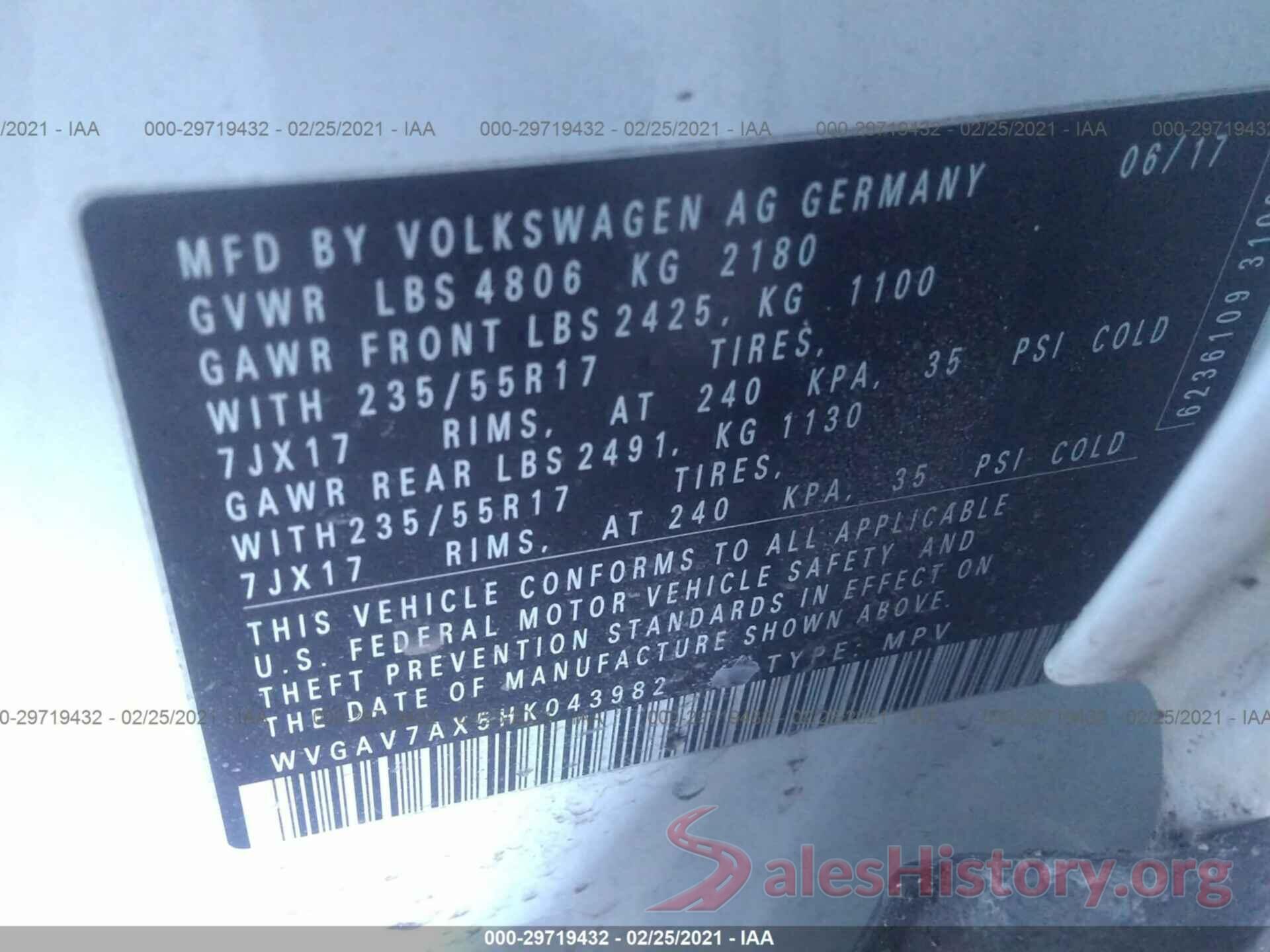 WVGAV7AX5HK043982 2017 VOLKSWAGEN TIGUAN