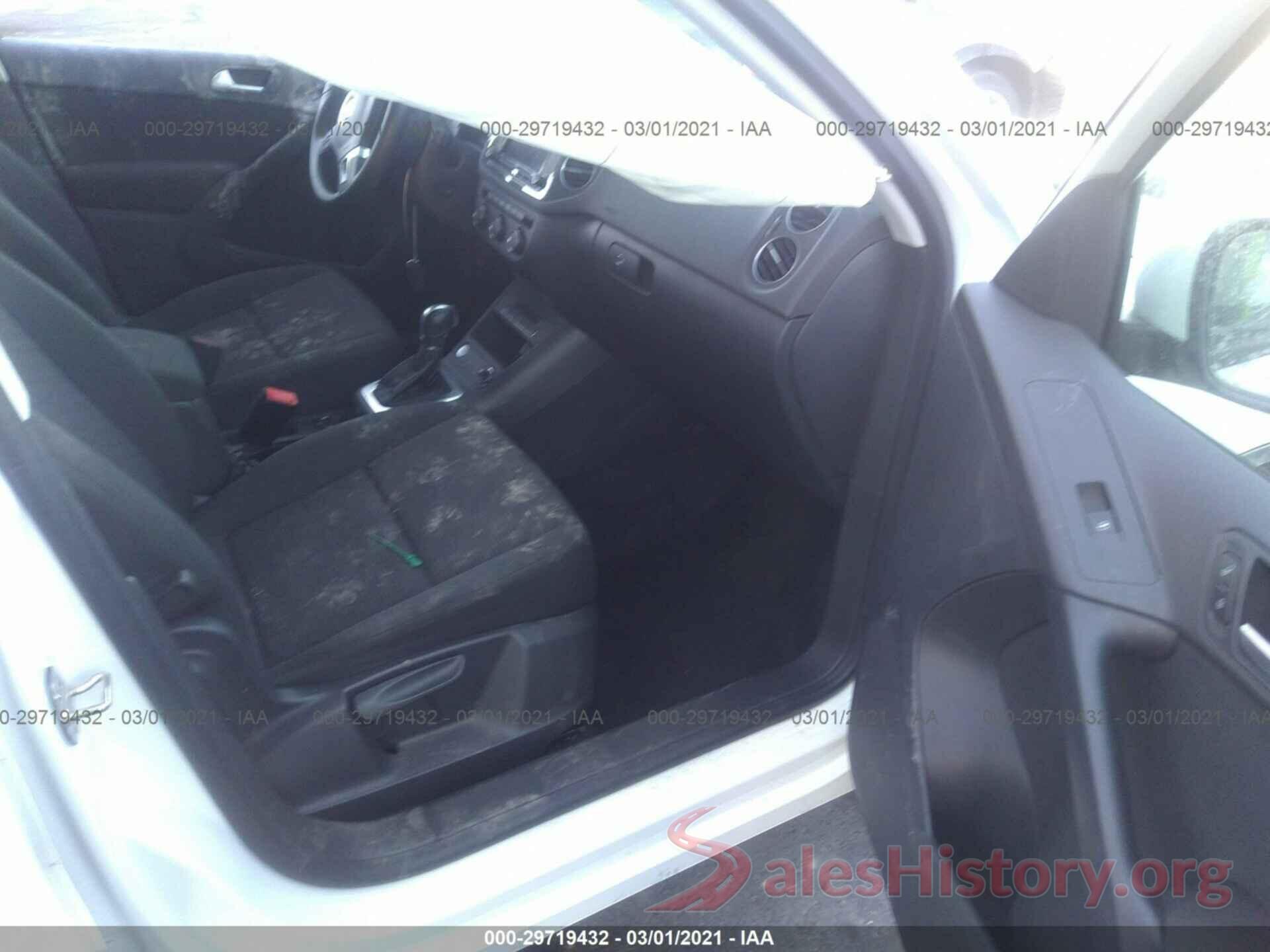 WVGAV7AX5HK043982 2017 VOLKSWAGEN TIGUAN