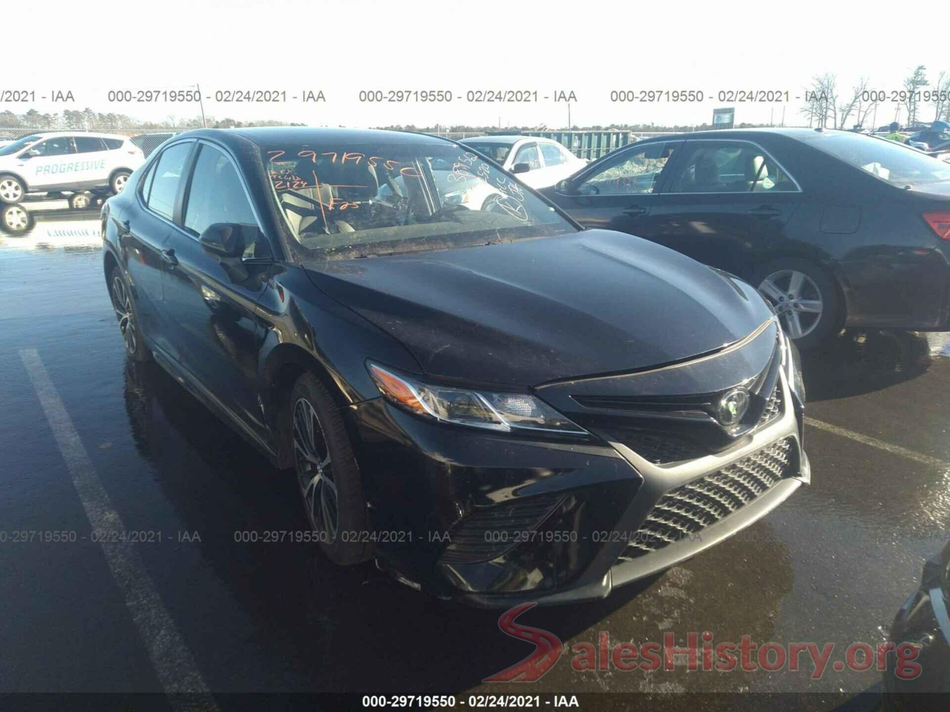 4T1B11HKXJU590893 2018 TOYOTA CAMRY