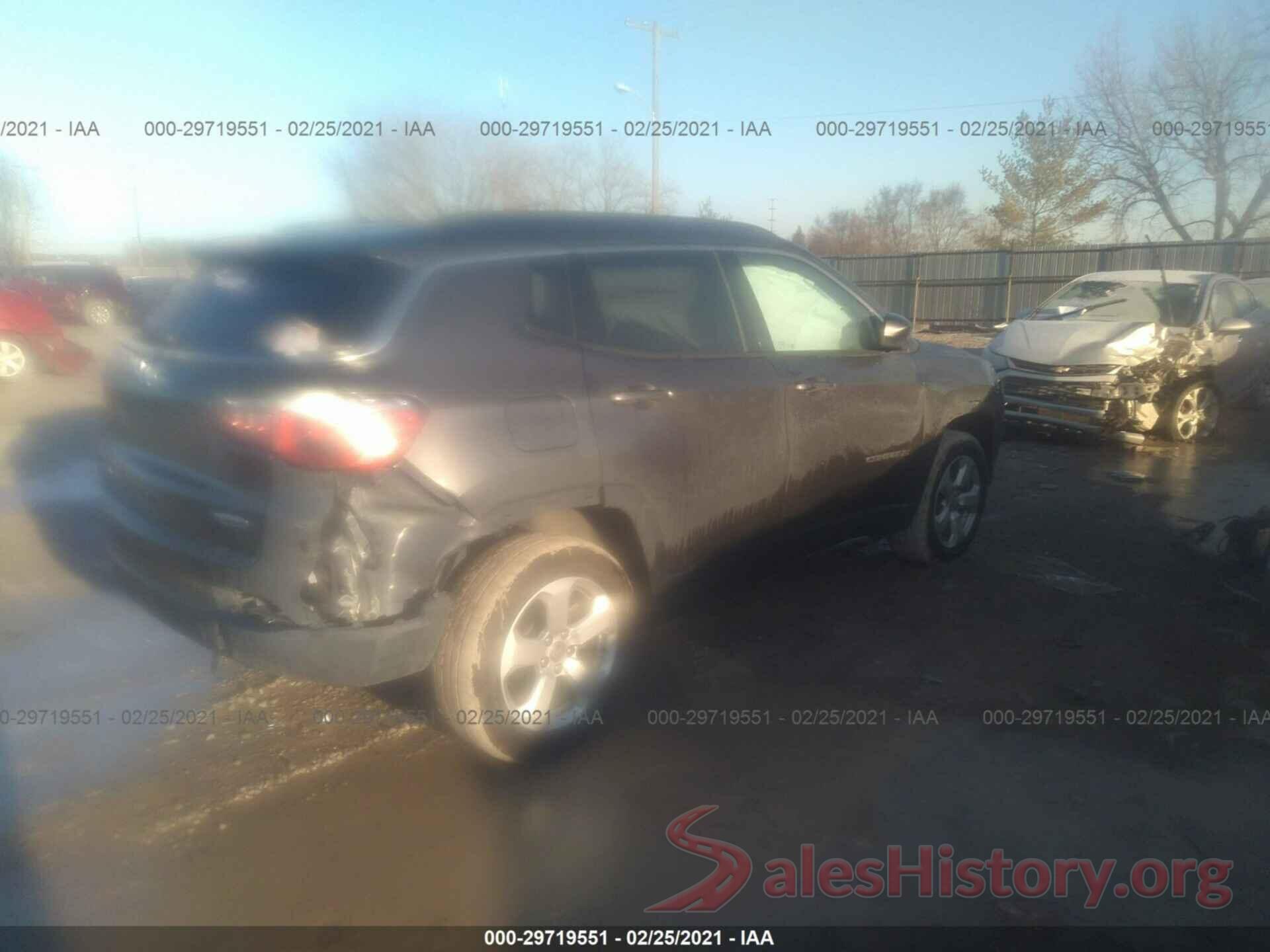 3C4NJDBB2JT481348 2018 JEEP COMPASS