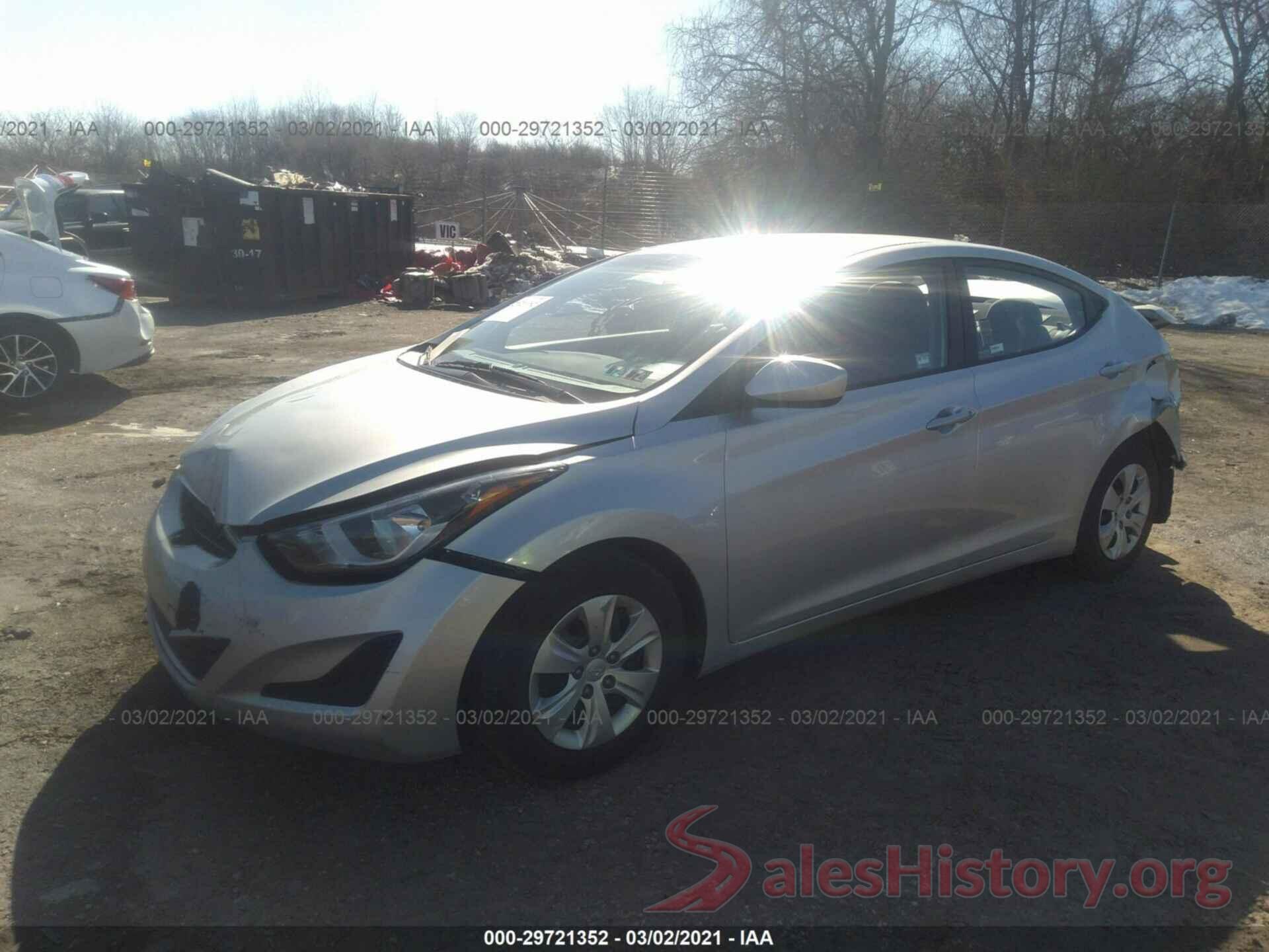 5NPDH4AE6GH687672 2016 HYUNDAI ELANTRA