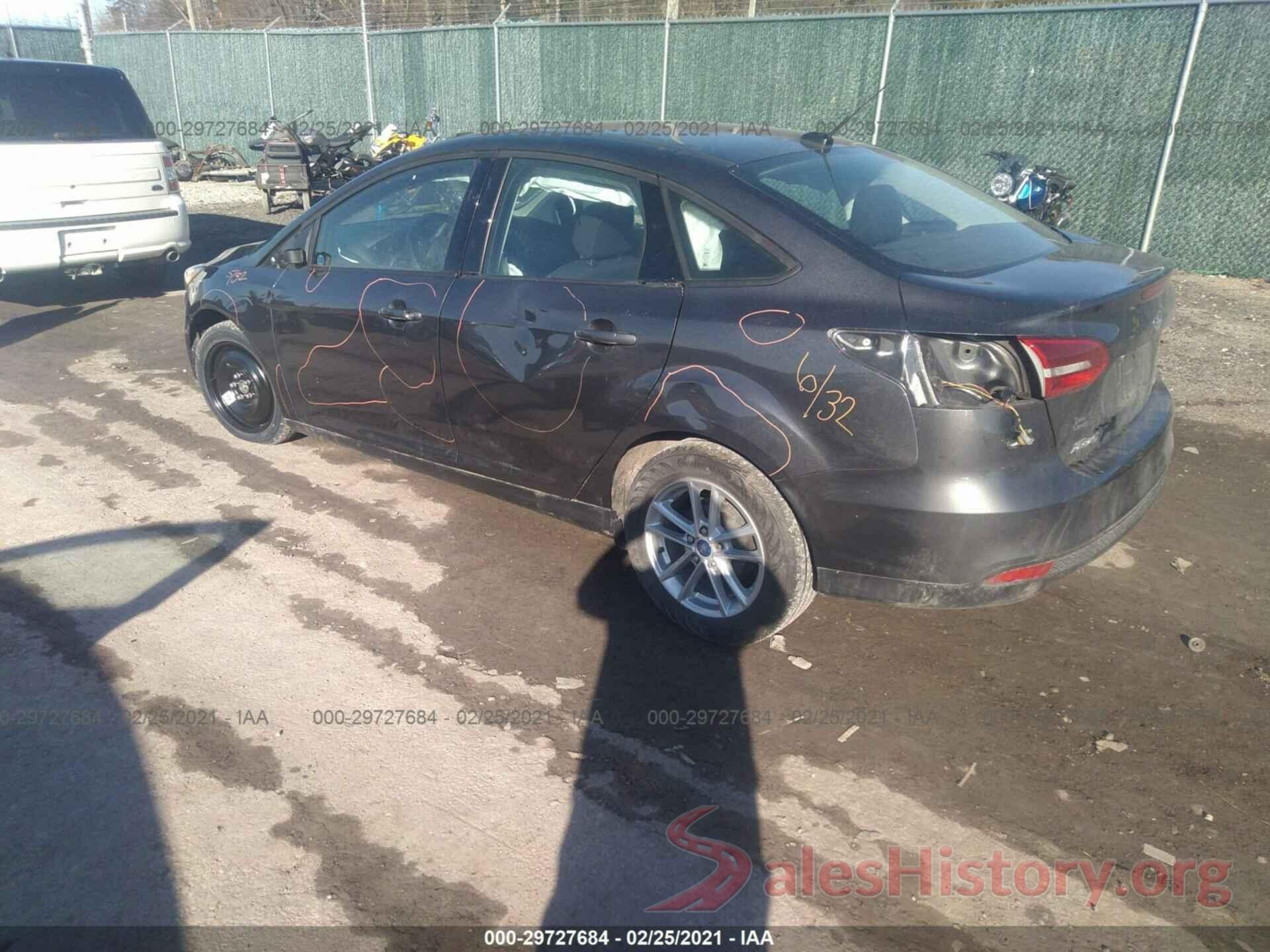 1FADP3F24JL210128 2018 FORD FOCUS