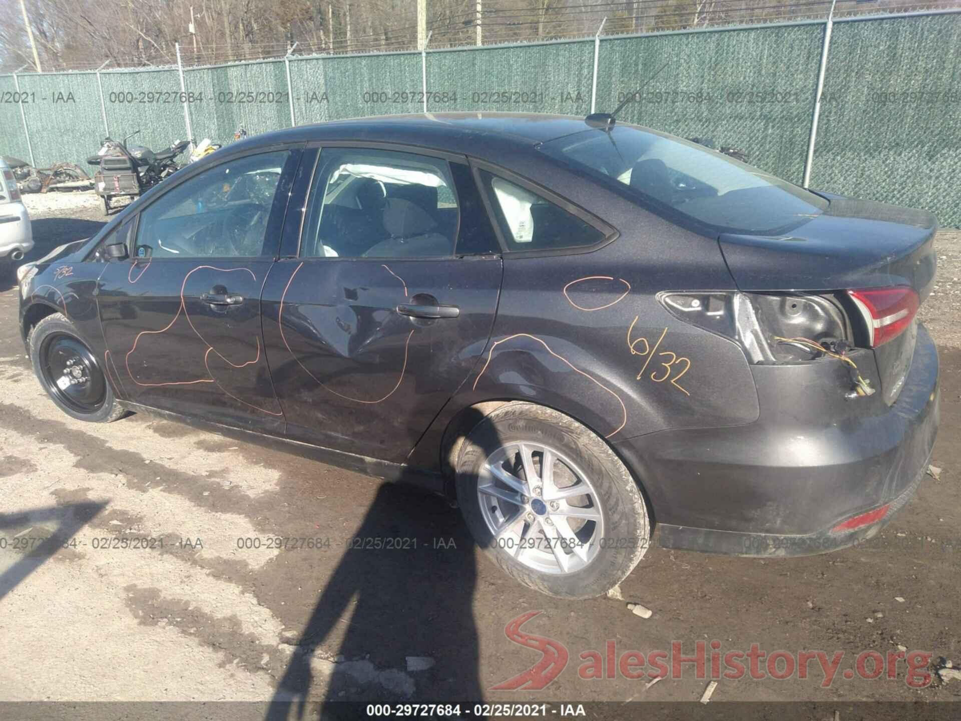 1FADP3F24JL210128 2018 FORD FOCUS