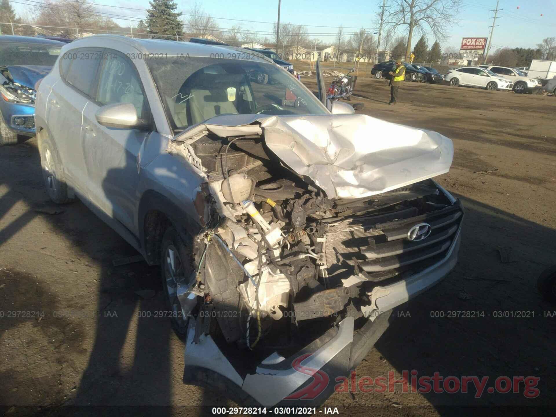 KM8J33A42JU678110 2018 HYUNDAI TUCSON