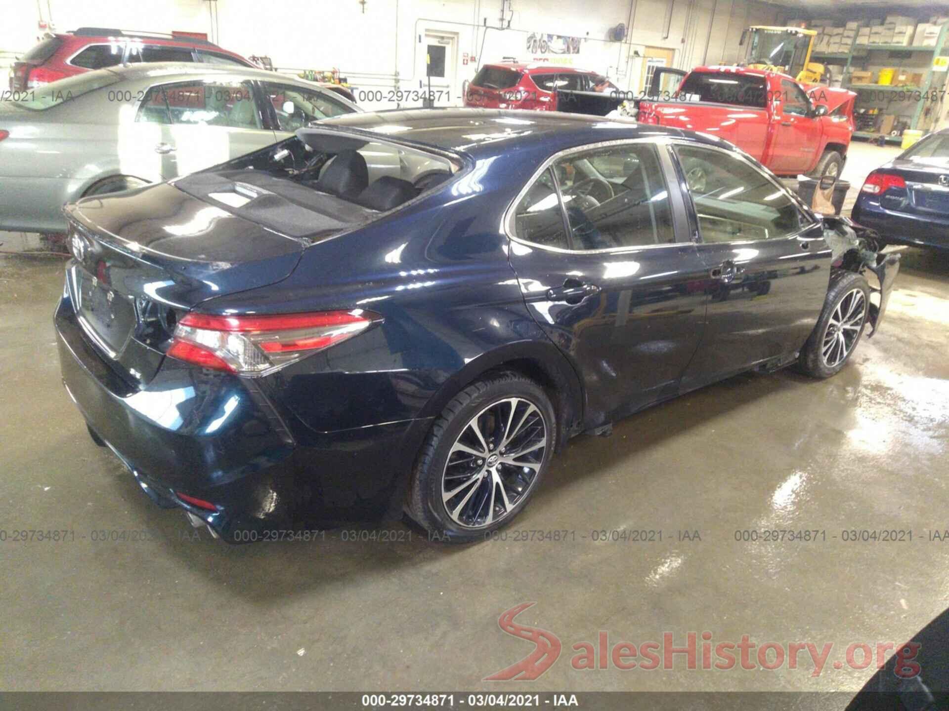 JTNB11HK9J3034953 2018 TOYOTA CAMRY