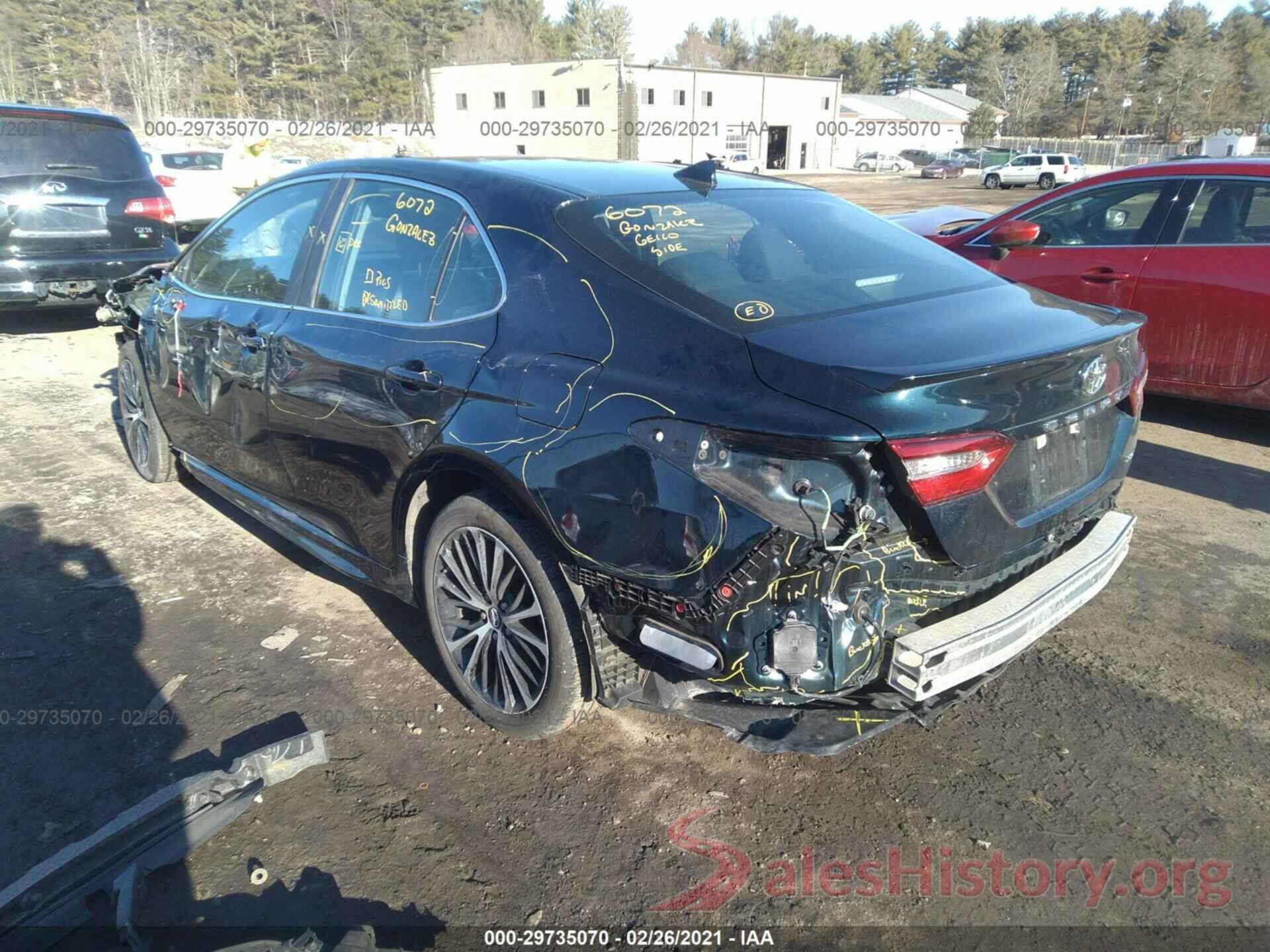 4T1B11HK4JU657911 2018 TOYOTA CAMRY