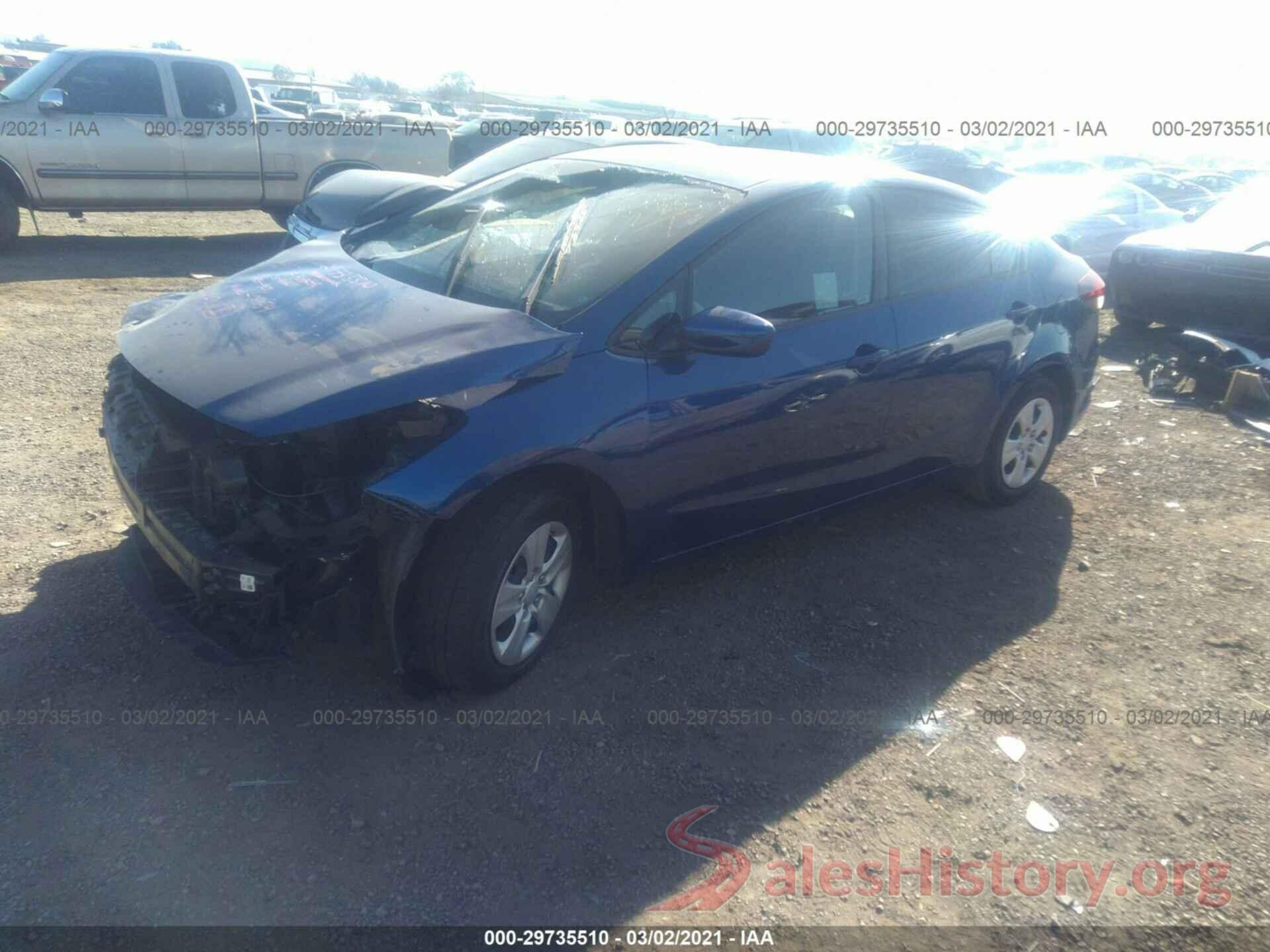 3KPFK4A7XHE156895 2017 KIA FORTE